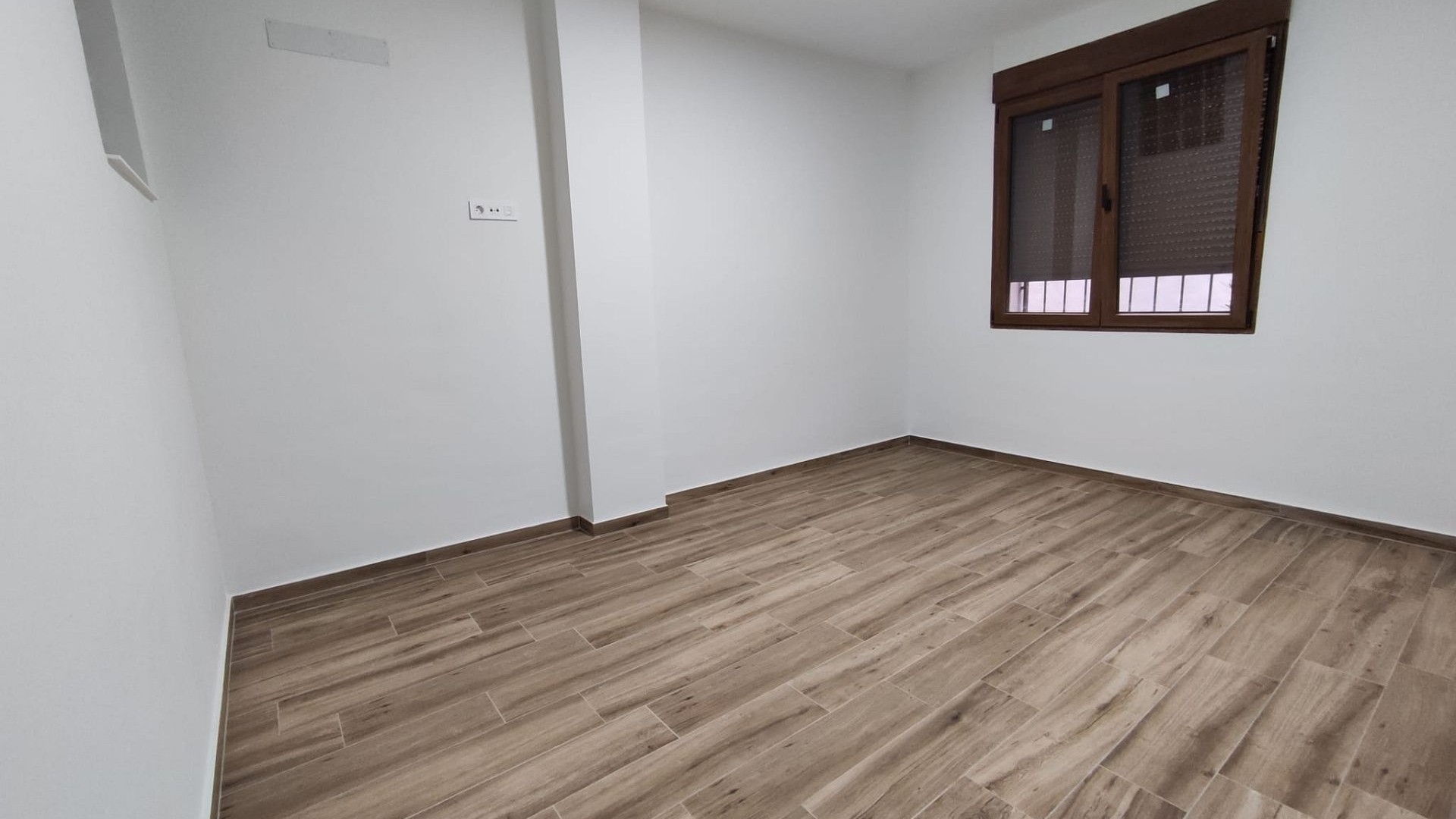 Venta - Casa de pueblo -
Petrer