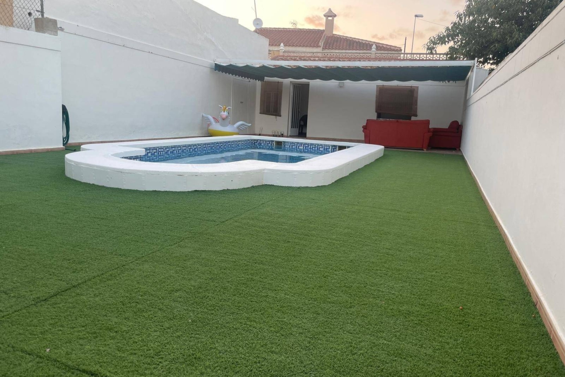 Venta - Casa de pueblo -
Pilar de la Horadada - Zona Pueblo