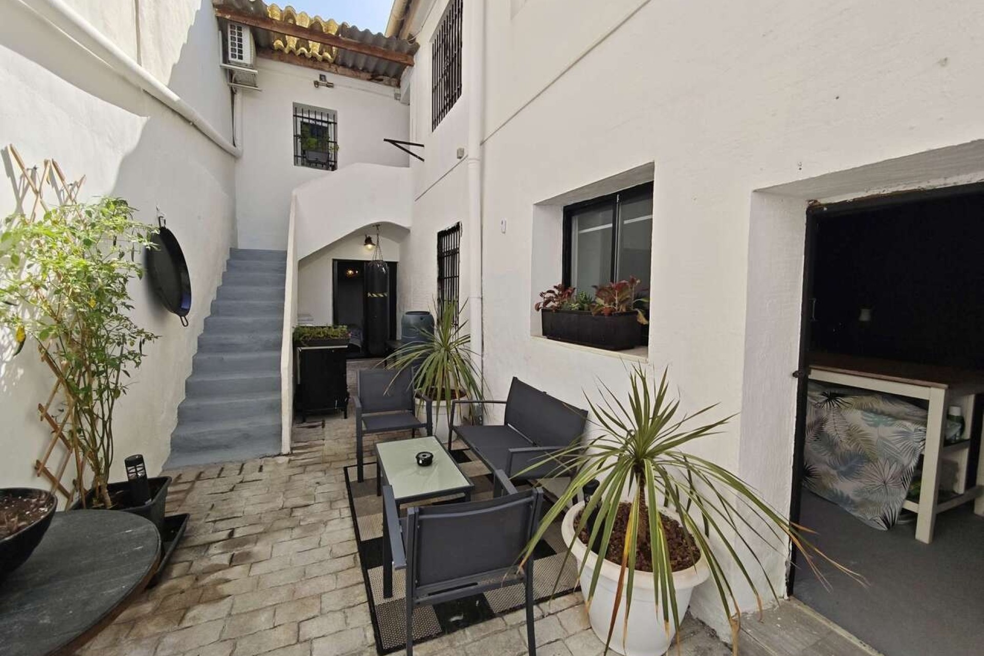 Venta - Casa de pueblo -
Pinoso - Inland