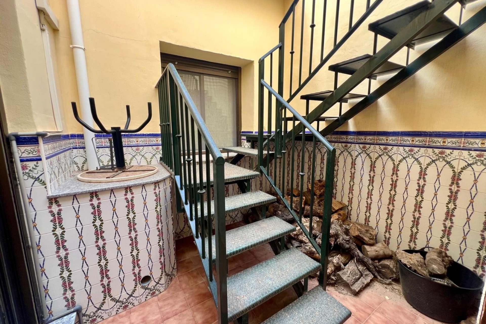 Venta - Casa de pueblo -
Pinoso - Inland