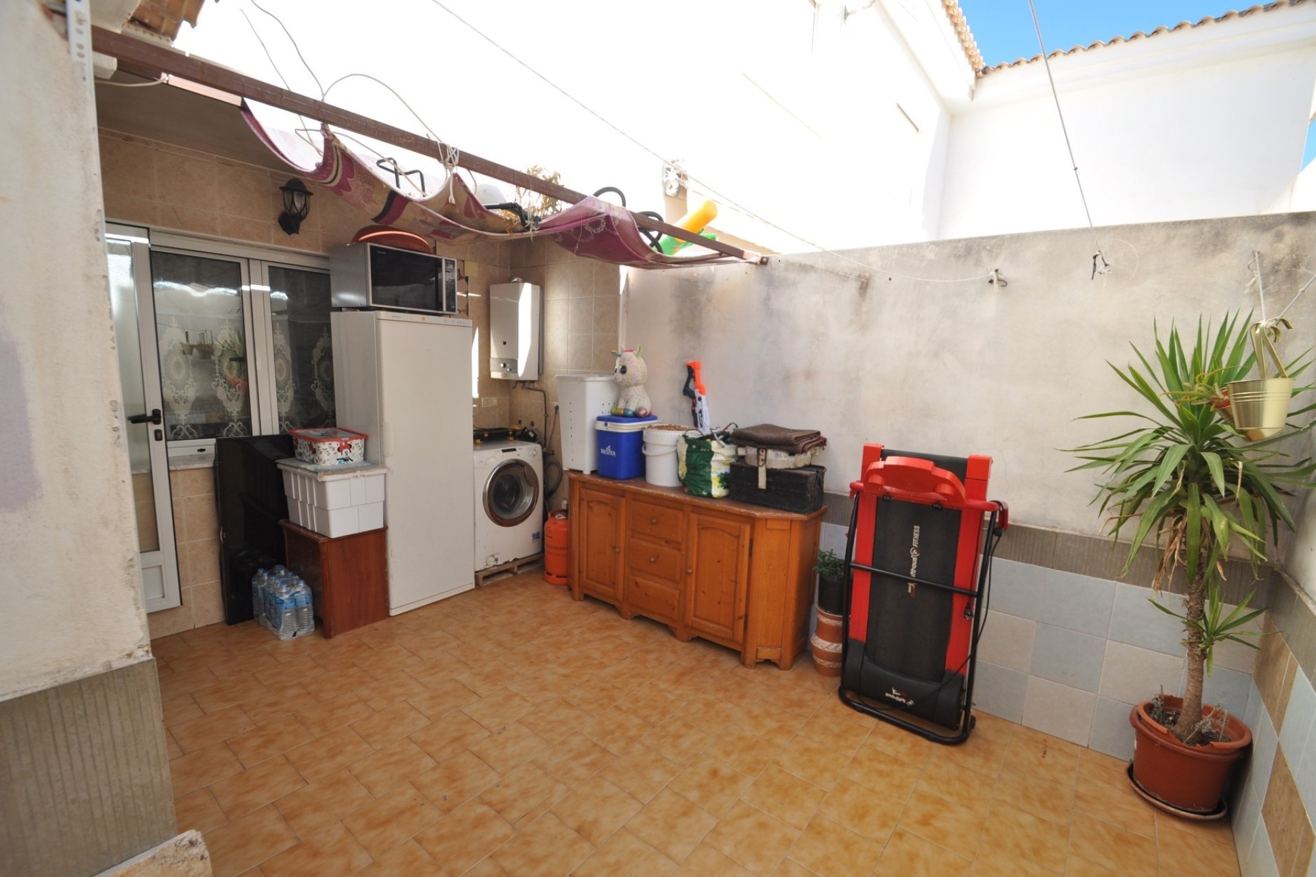 Venta - Casa de pueblo -
Pinoso - Inland