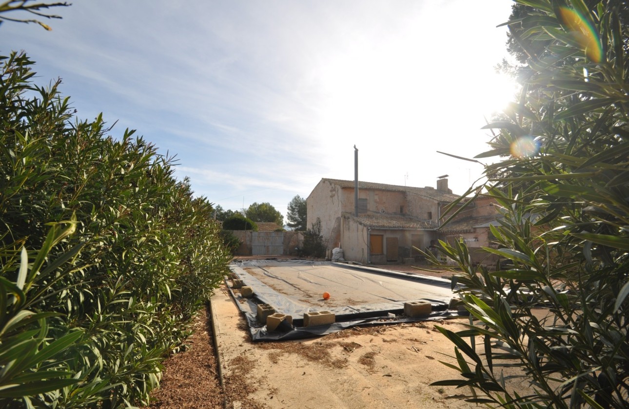 Venta - Casa de pueblo -
Pinoso - Inland