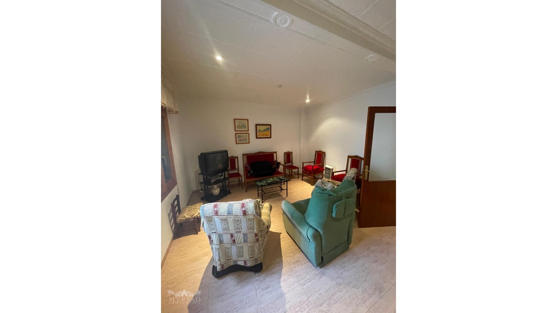 Venta - Casa de pueblo -
Pinoso - Pinoso Alicante