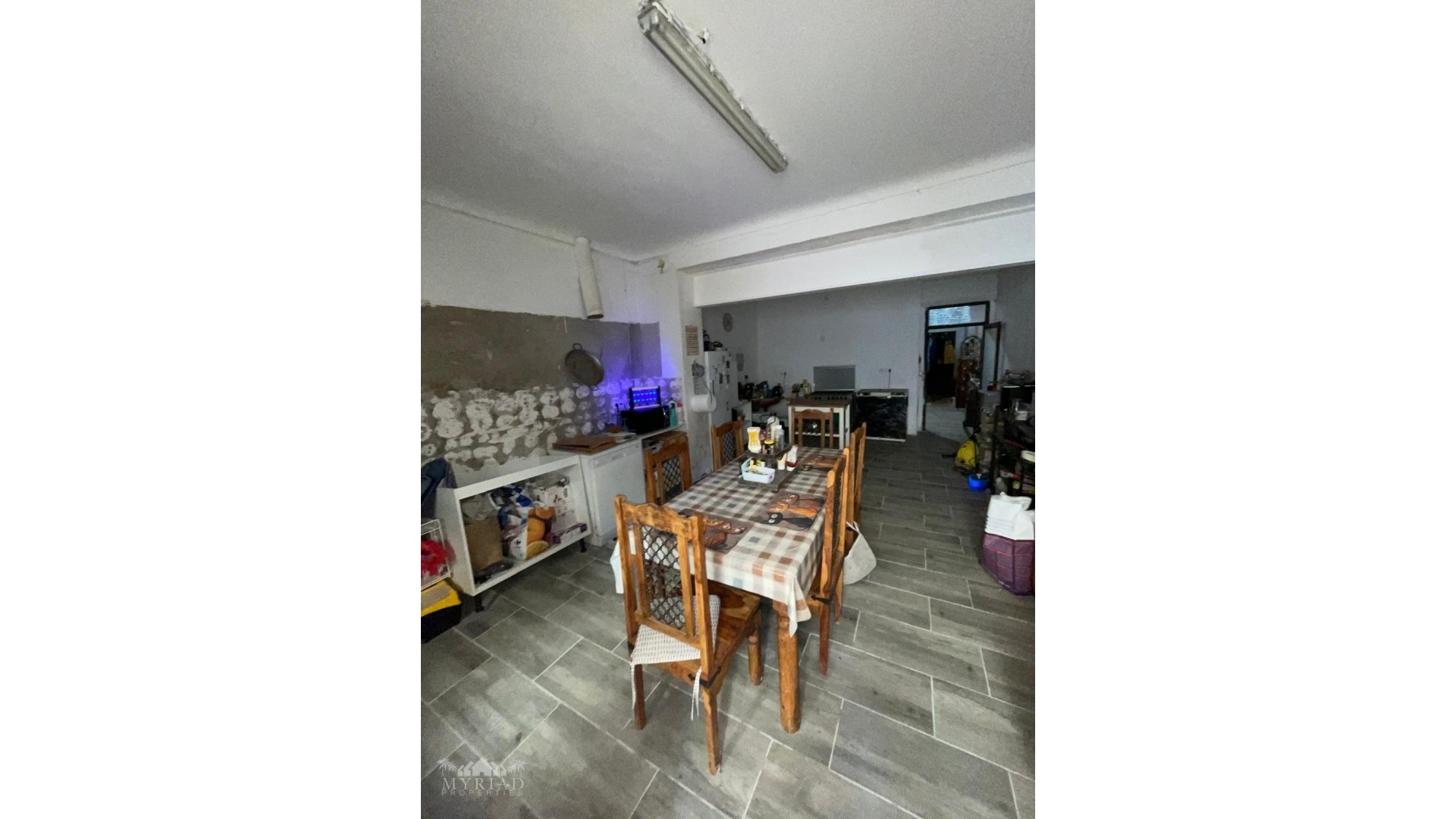 Venta - Casa de pueblo -
Pinoso - Pinoso Alicante