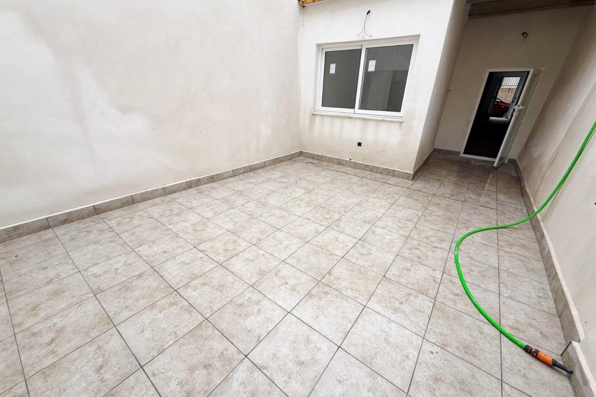 Venta - Casa de pueblo -
Pinoso