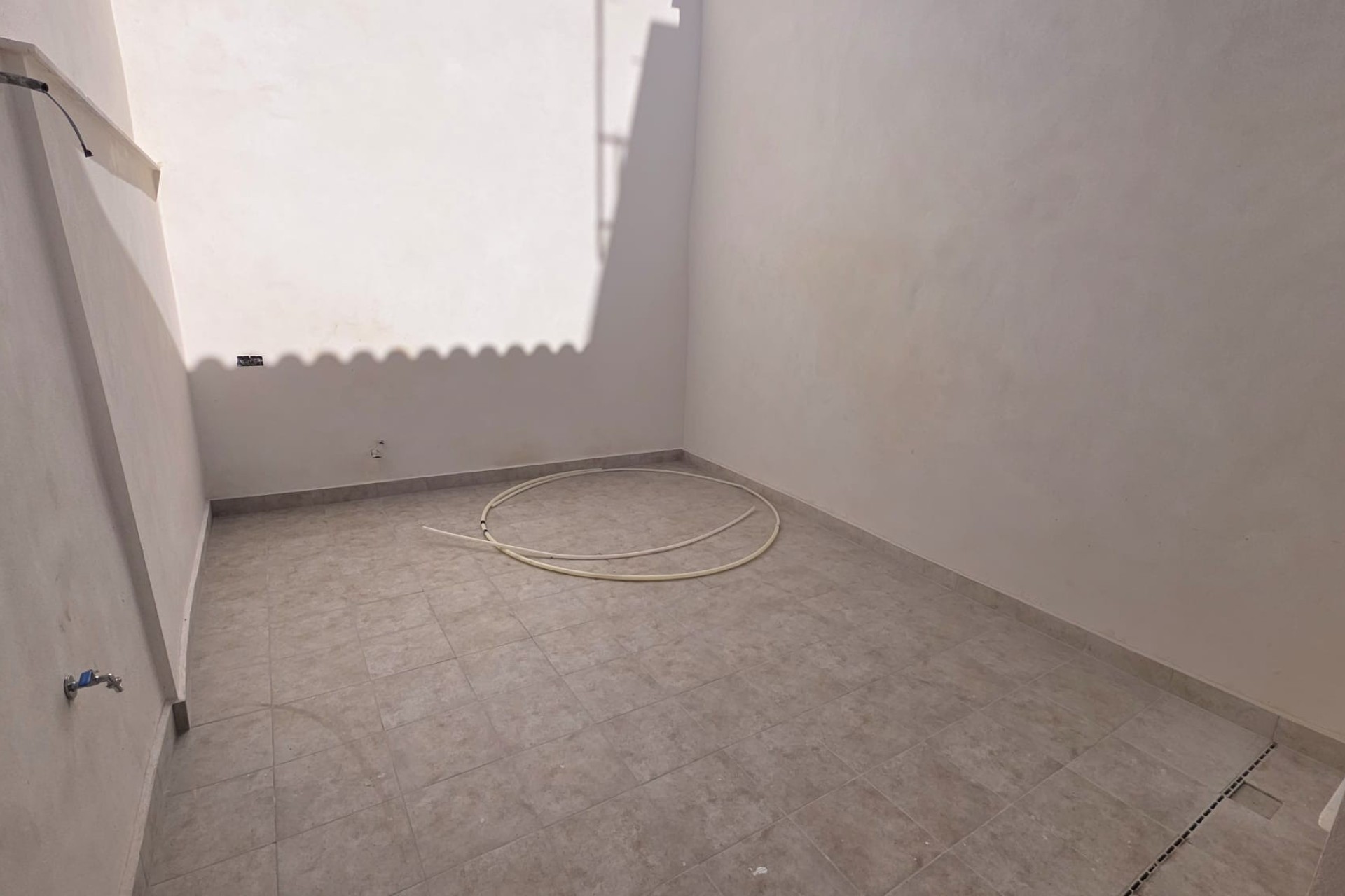 Venta - Casa de pueblo -
Pinoso