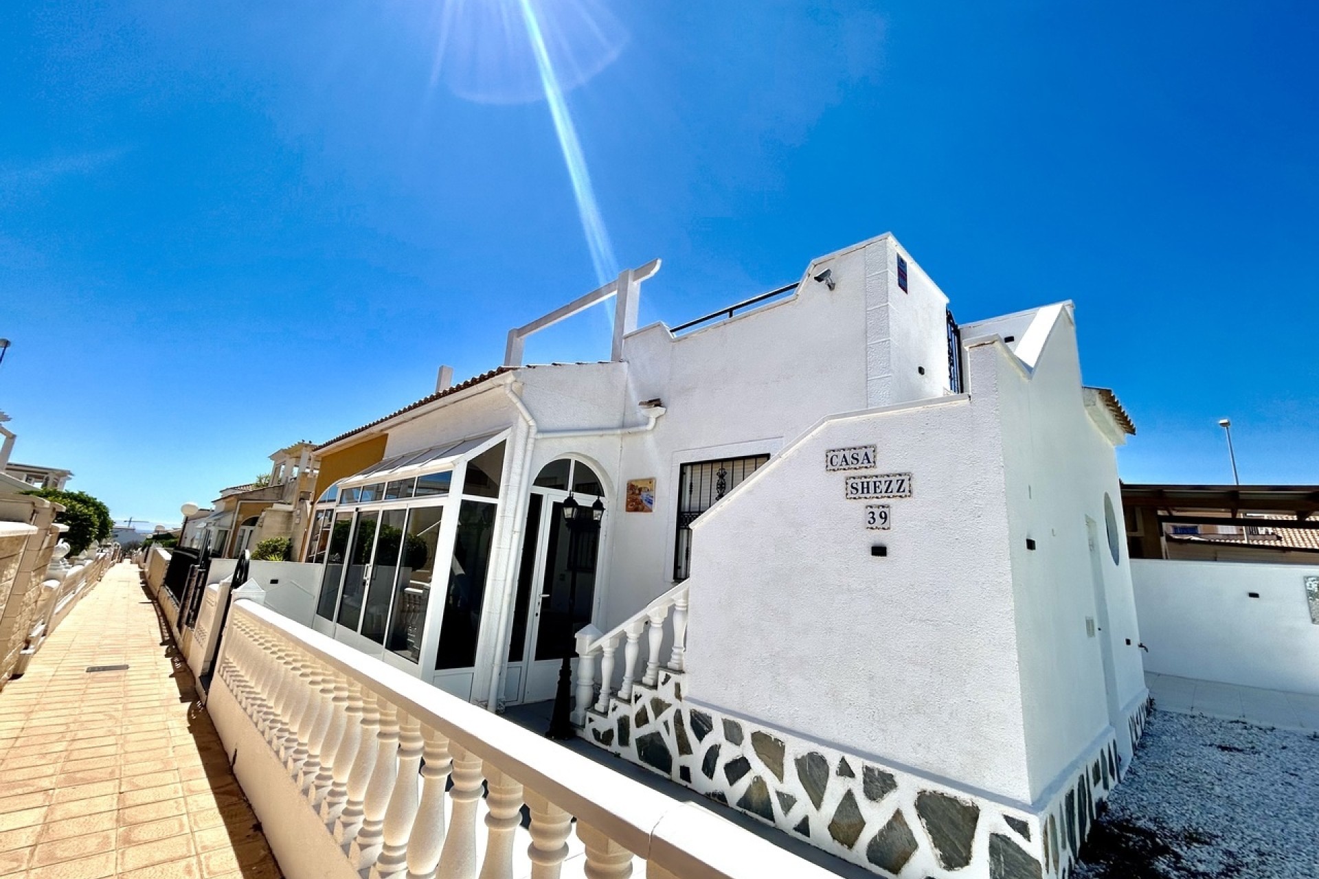 Venta - Casa de pueblo -
Punta Prima - Costa Blanca