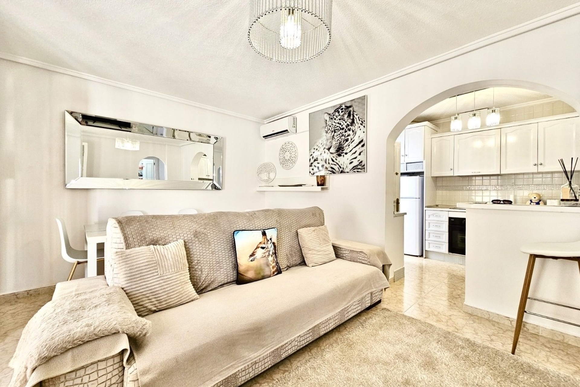 Venta - Casa de pueblo -
Punta Prima - Costa Blanca