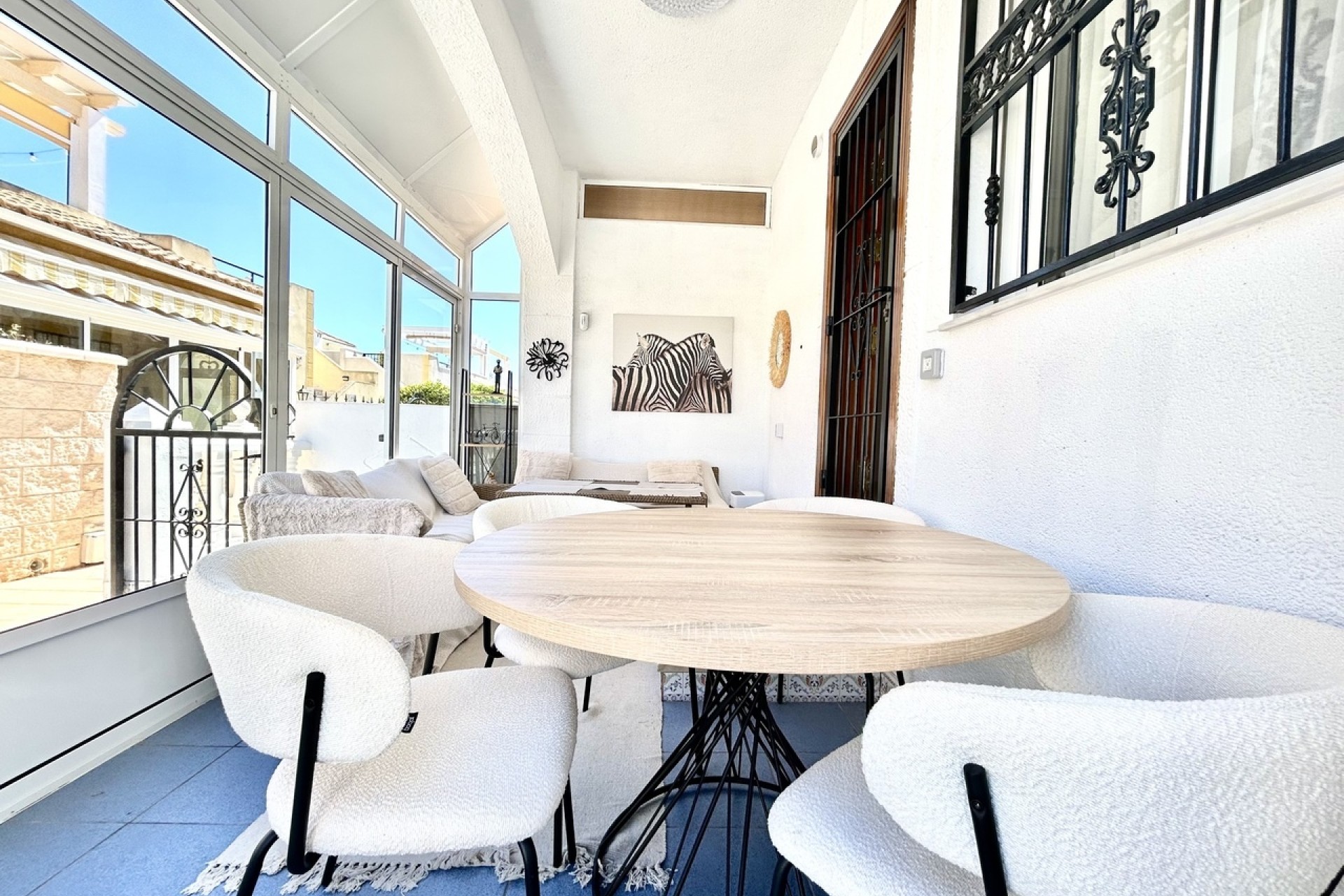 Venta - Casa de pueblo -
Punta Prima - Costa Blanca