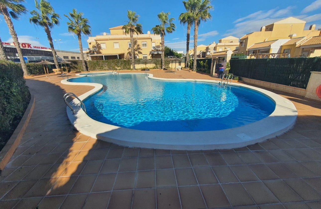 Venta - Casa de pueblo -
Rojales - Lo Marabú