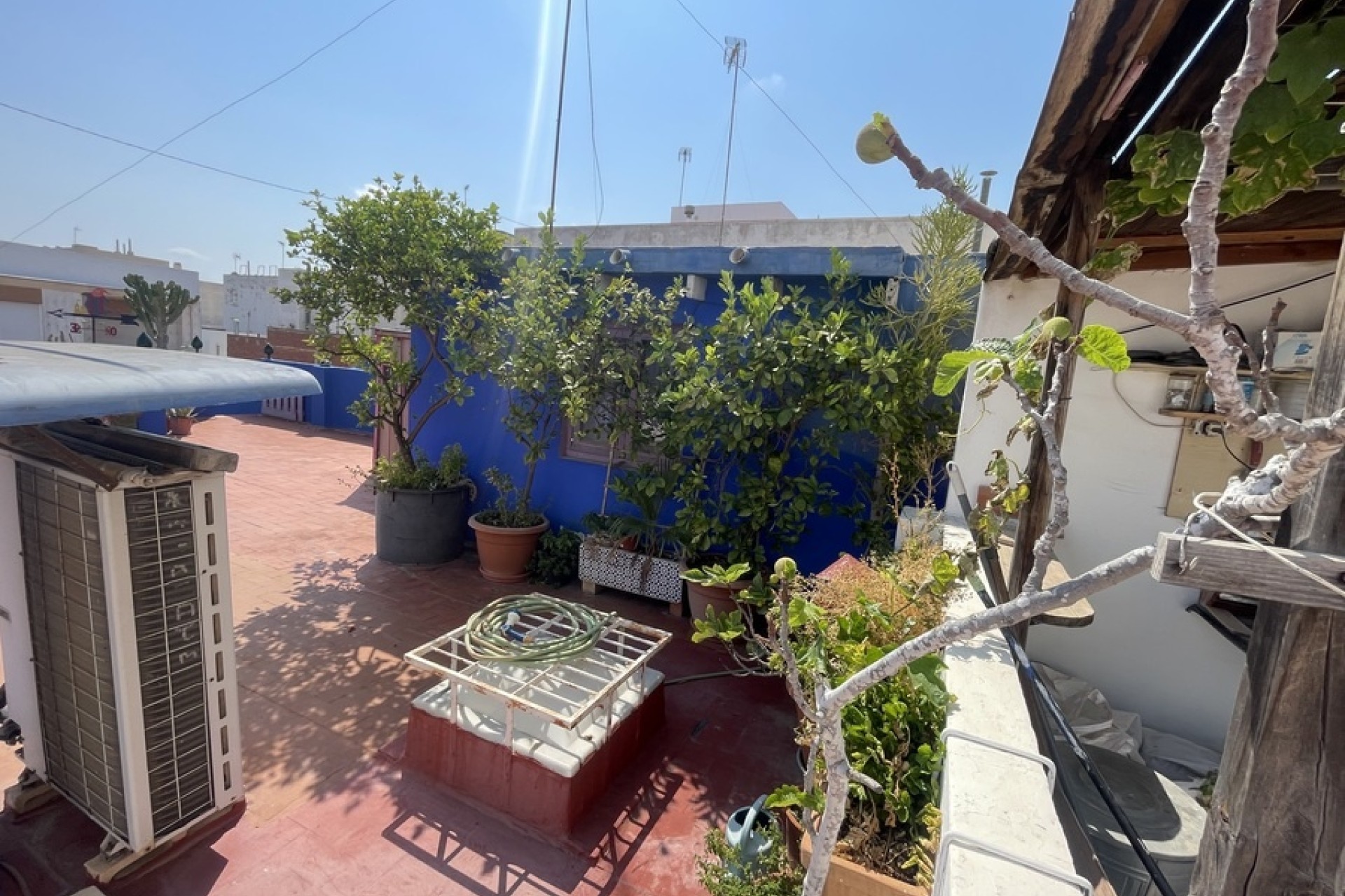 Venta - Casa de pueblo -
Rojales