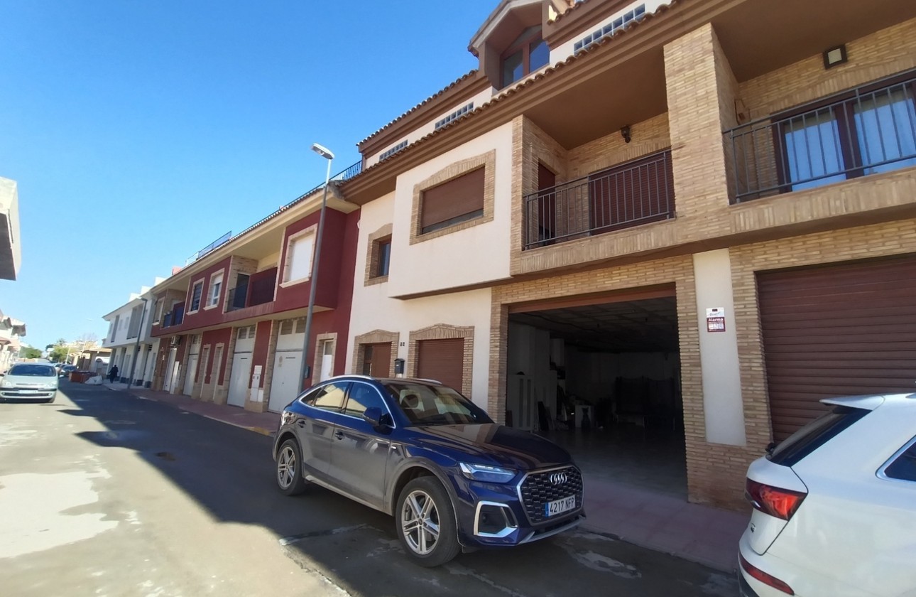 Venta - Casa de pueblo -
Roldan - Inland