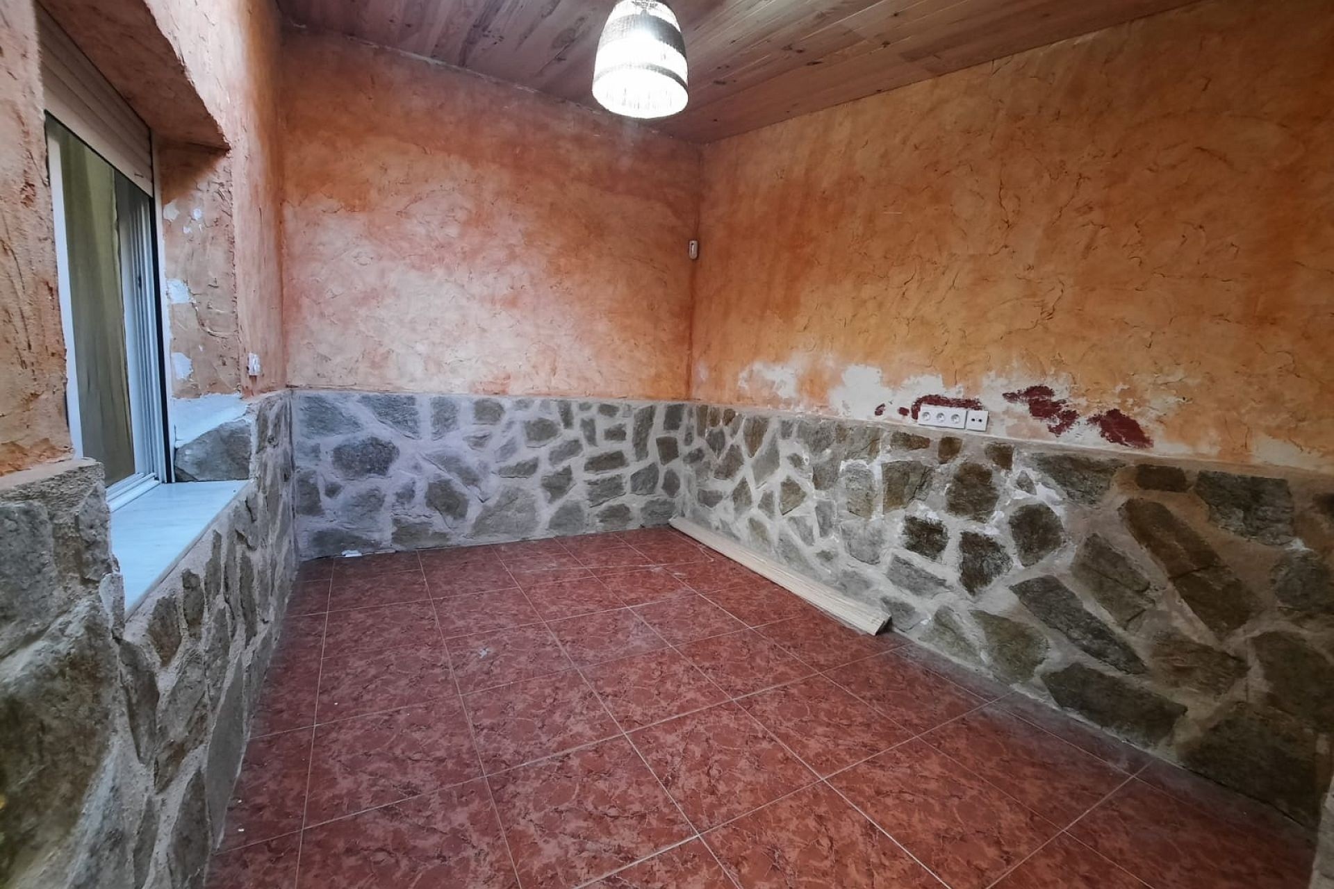 Venta - Casa de pueblo -
Salinas