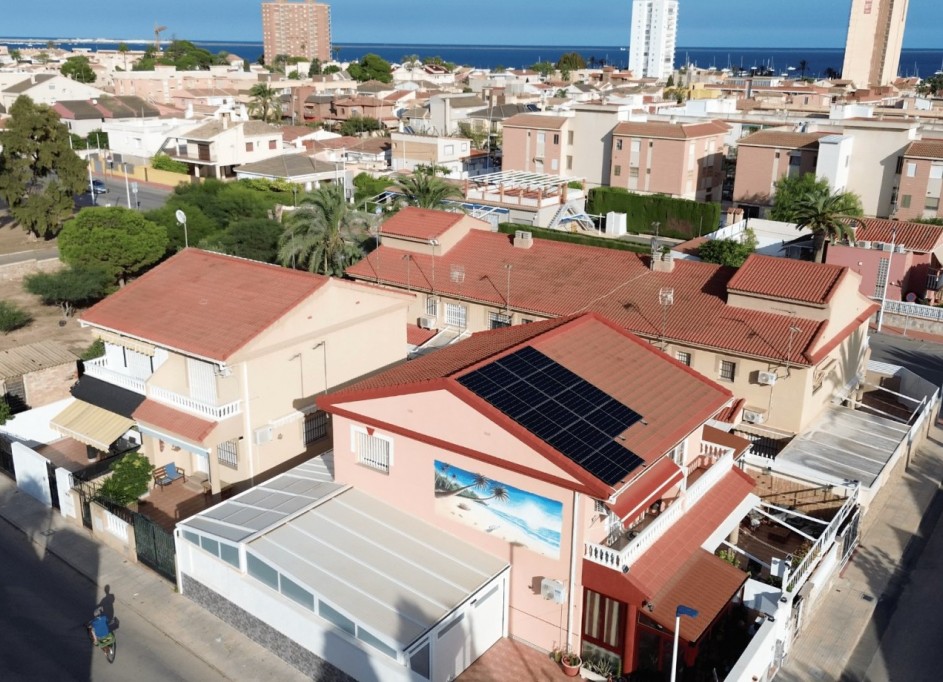 Venta - Casa de pueblo -
San Javier