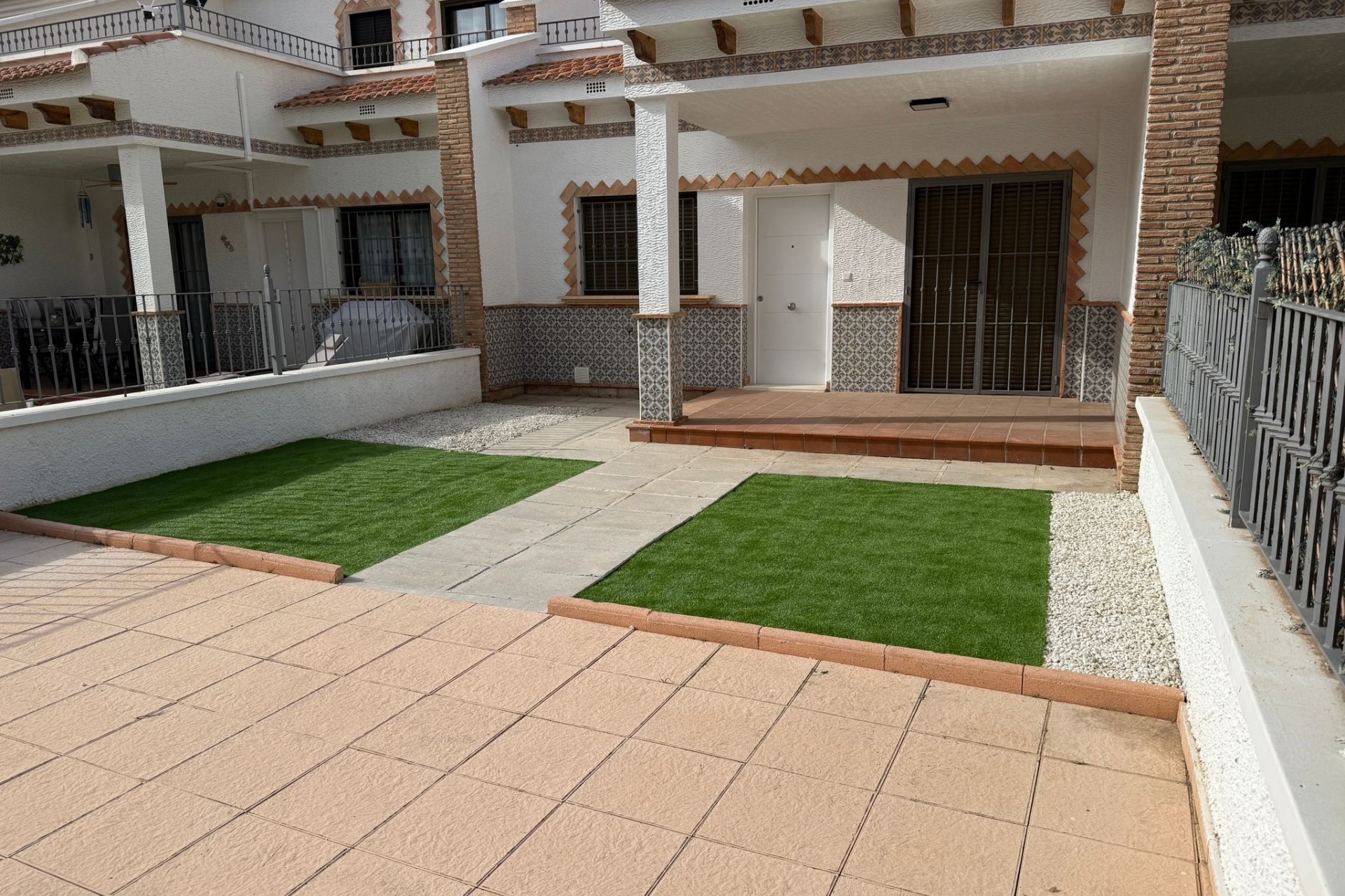 Venta - Casa de pueblo -
San Miguel de Salinas - Inland