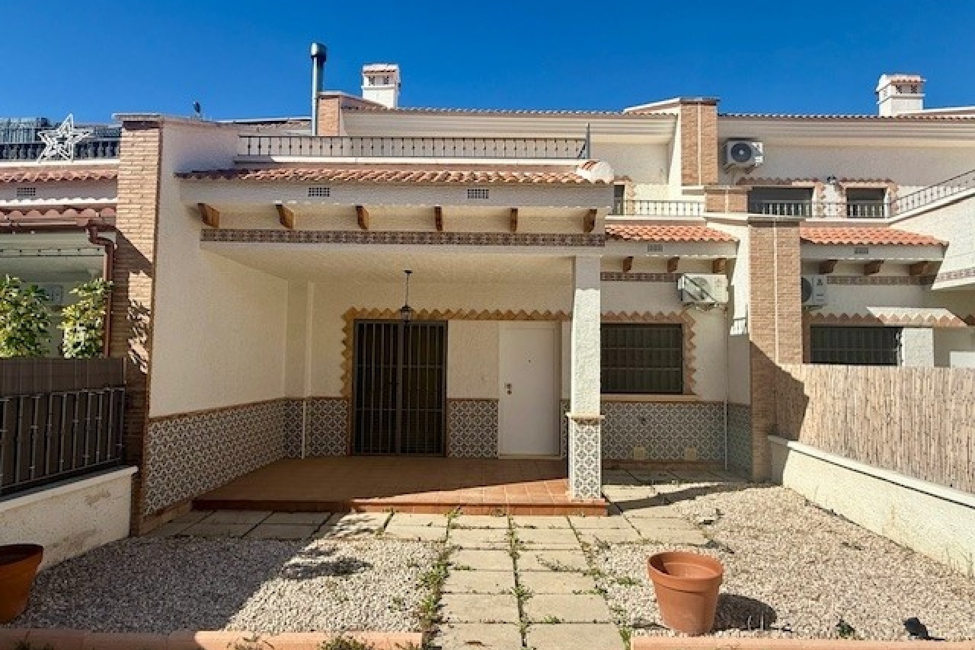 Venta - Casa de pueblo -
San Miguel de Salinas - Inland