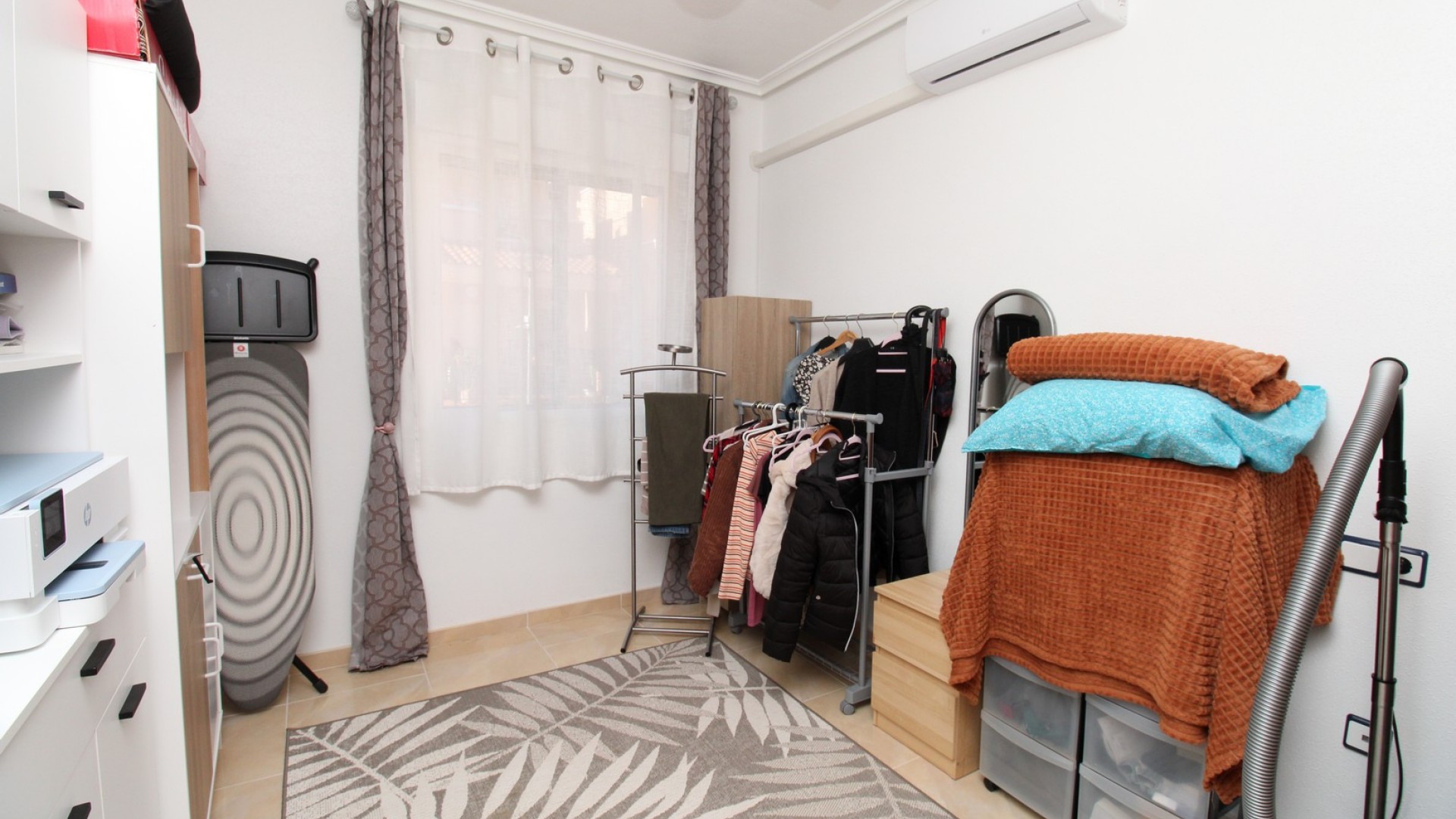 Venta - Casa de pueblo -
San Miguel de Salinas