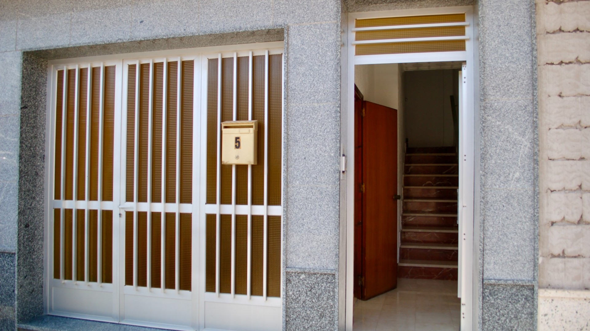 Venta - Casa de pueblo -
San Pedro del Pinatar - Los Antolinos