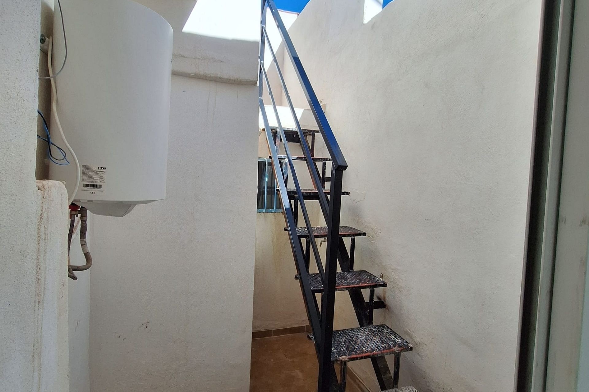 Venta - Casa de pueblo -
SAX