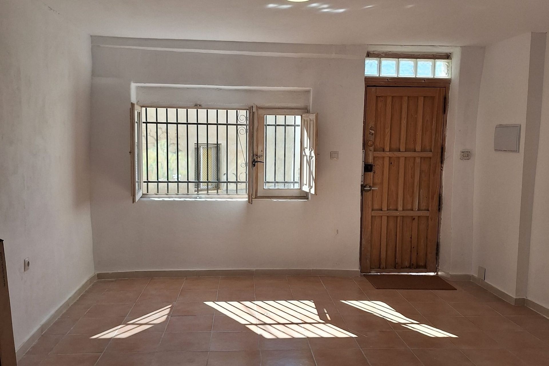 Venta - Casa de pueblo -
SAX