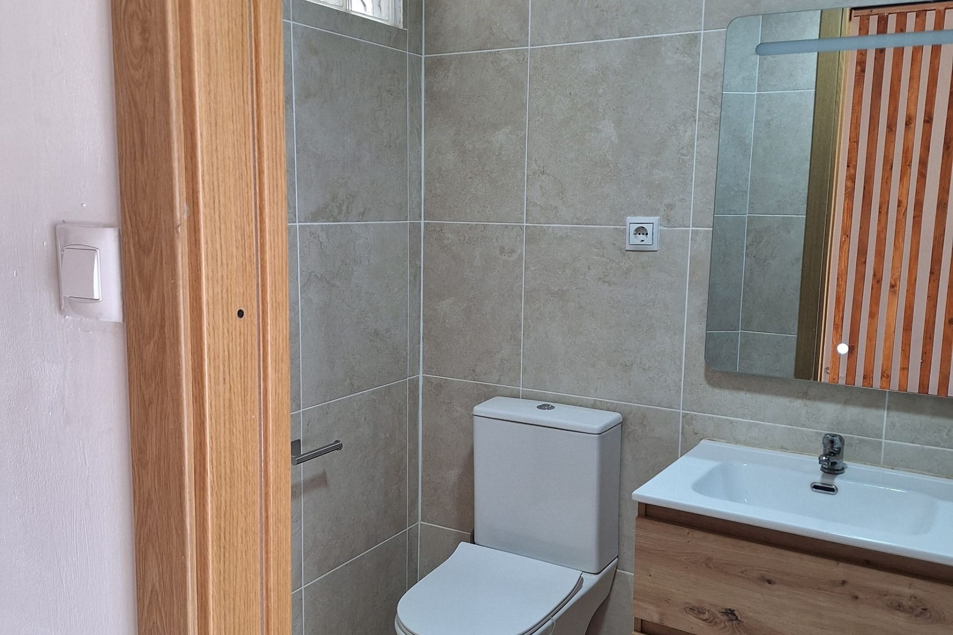 Venta - Casa de pueblo -
SAX