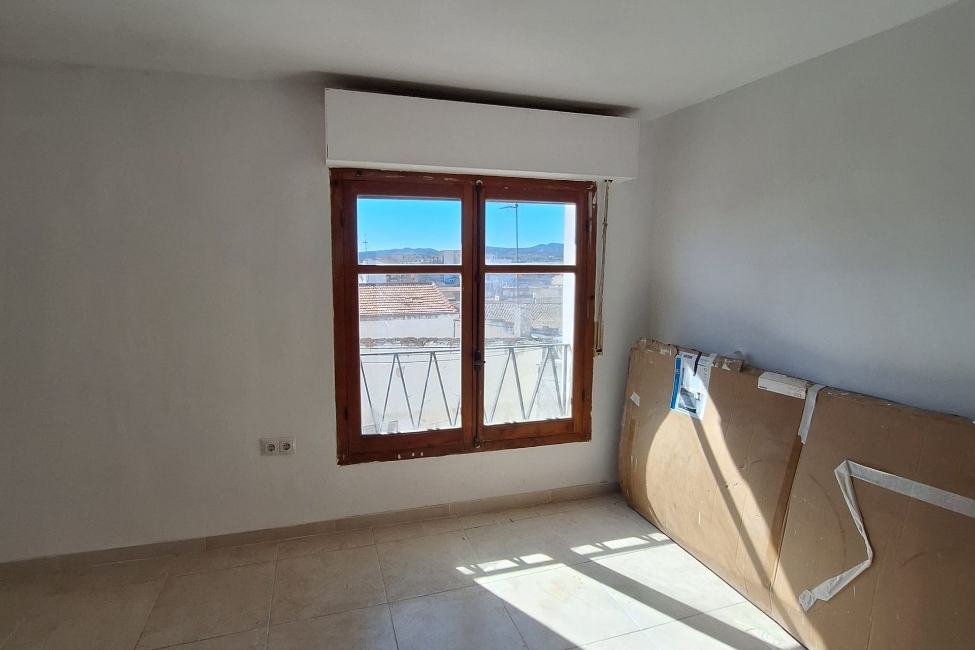 Venta - Casa de pueblo -
SAX