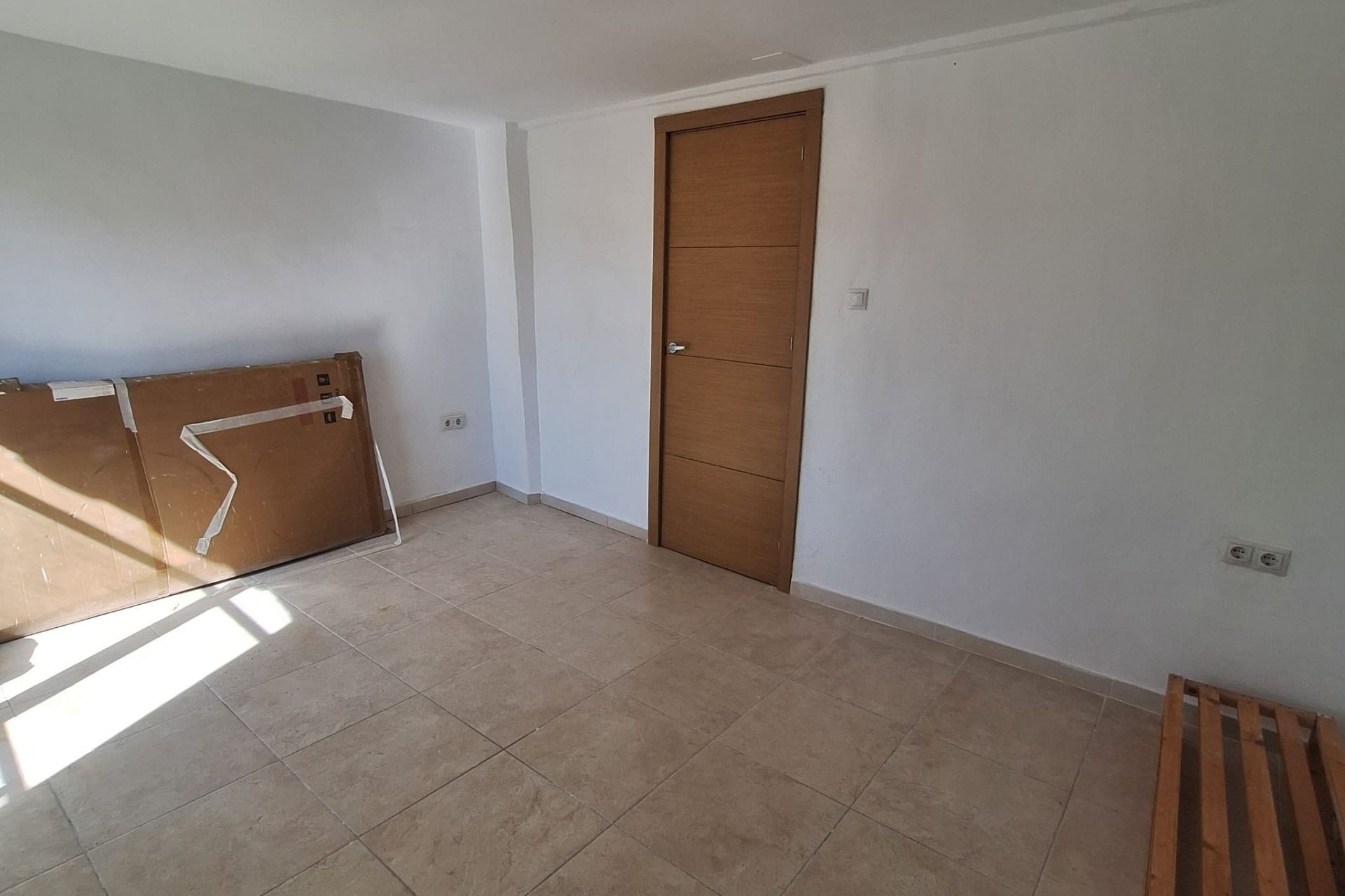 Venta - Casa de pueblo -
SAX