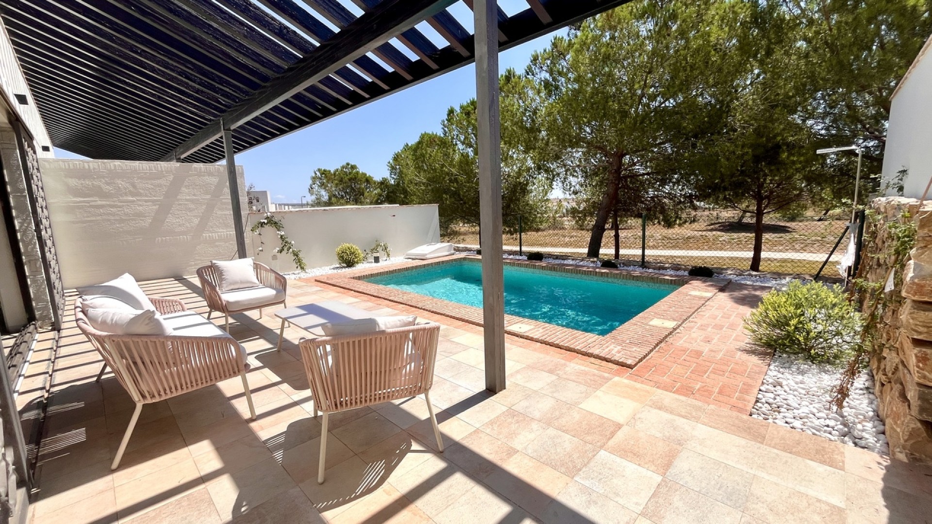 Venta - Casa de pueblo -
Sucina