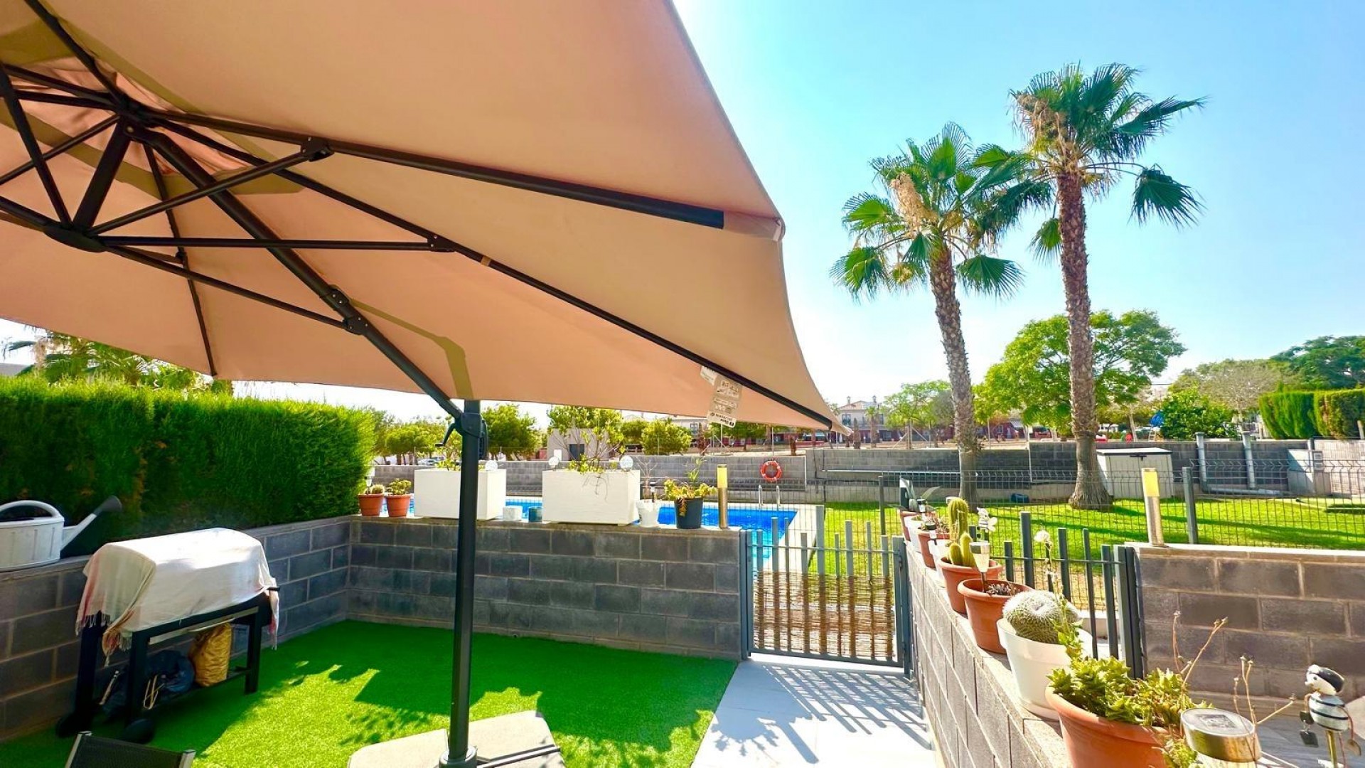 Venta - Casa de pueblo -
Torrevieja - Aguas Nuevas