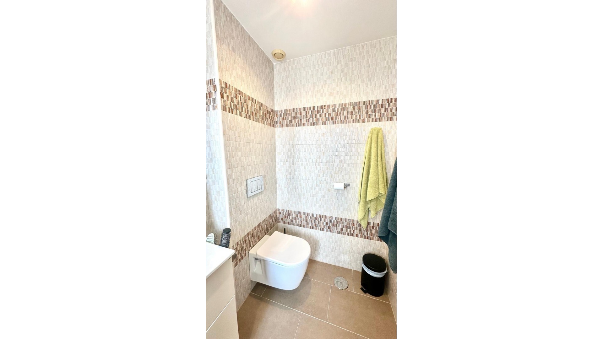 Venta - Casa de pueblo -
Torrevieja - Aguas Nuevas