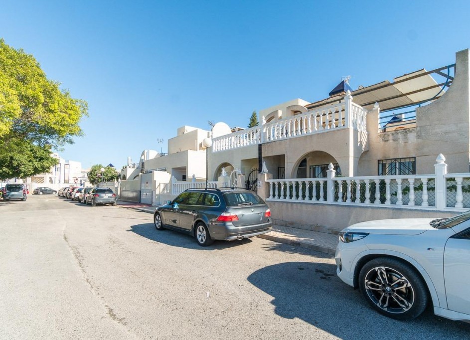 Venta - Casa de pueblo -
Torrevieja - Carrefour