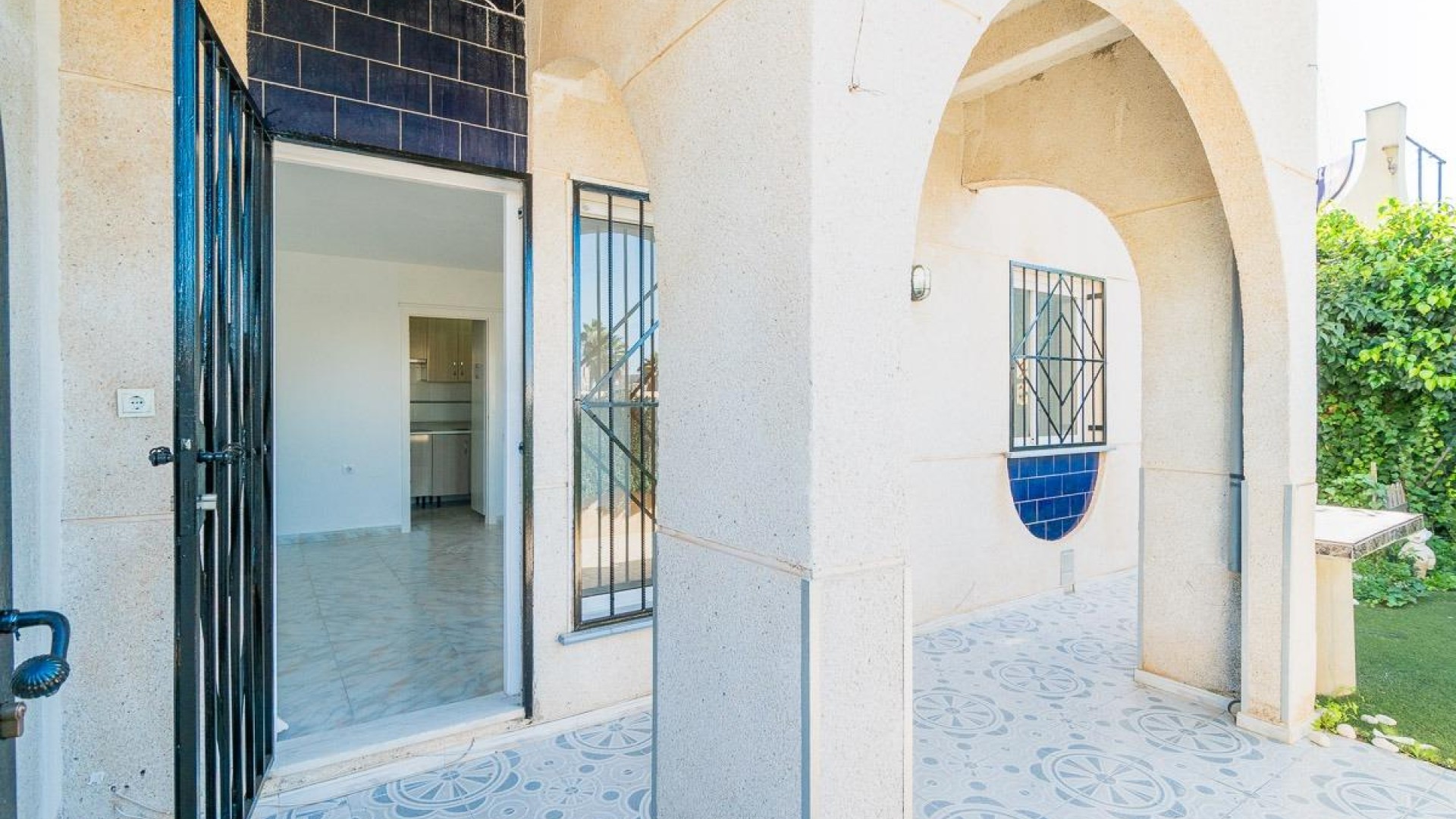 Venta - Casa de pueblo -
Torrevieja - Carrefour