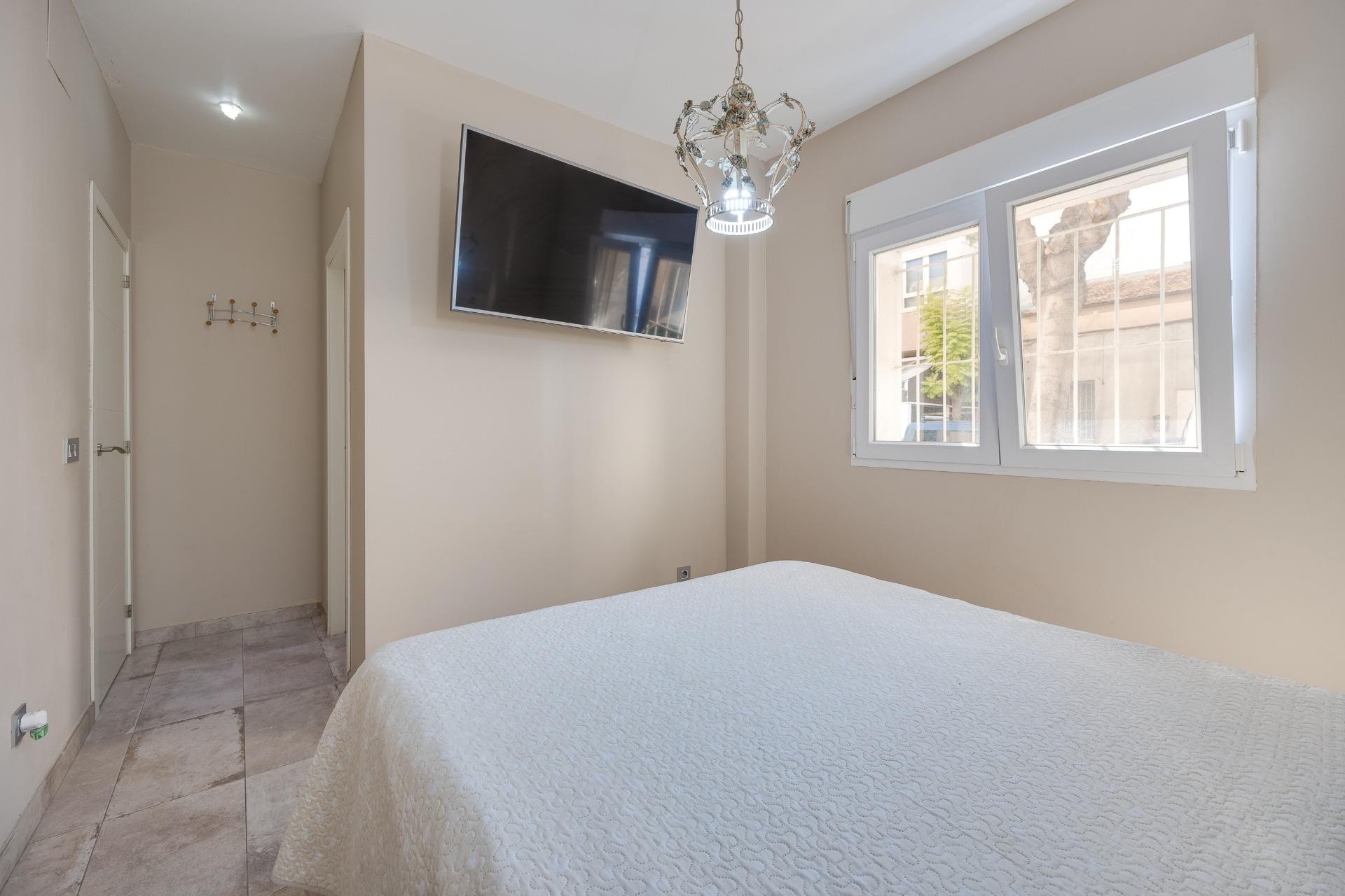 Venta - Casa de pueblo -
Torrevieja - Center