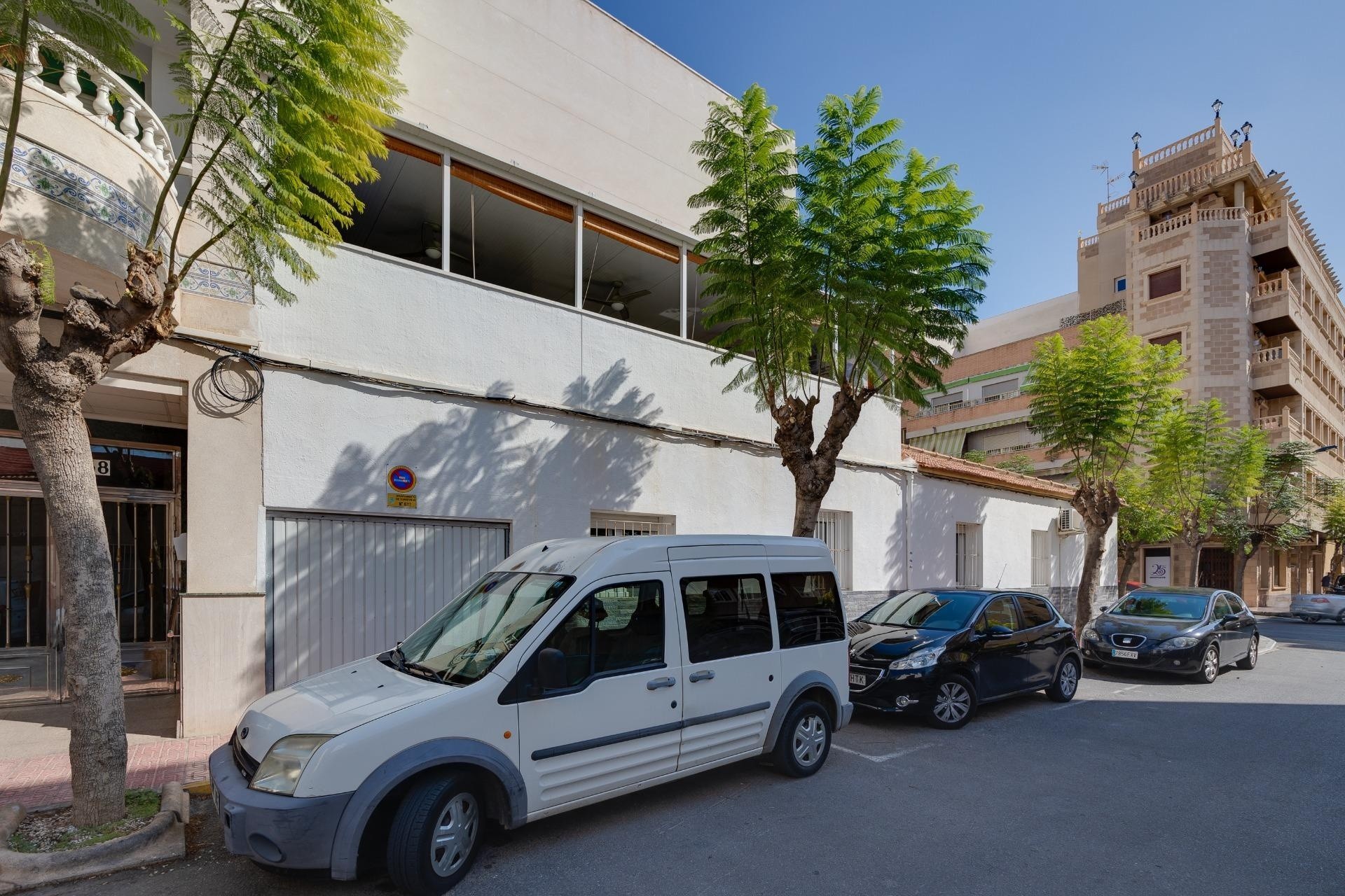 Venta - Casa de pueblo -
Torrevieja - Center