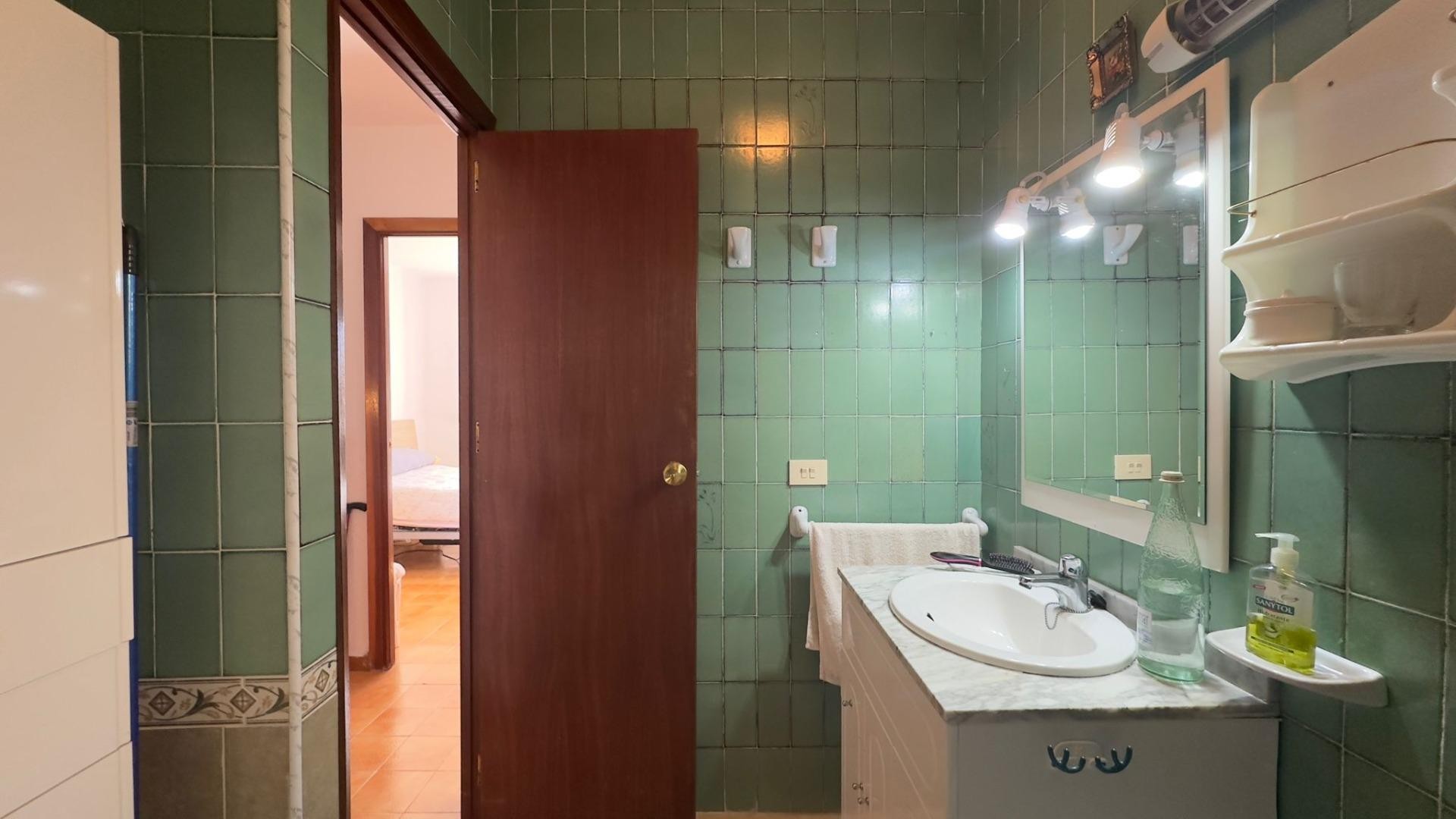 Venta - Casa de pueblo -
Torrevieja - Centro