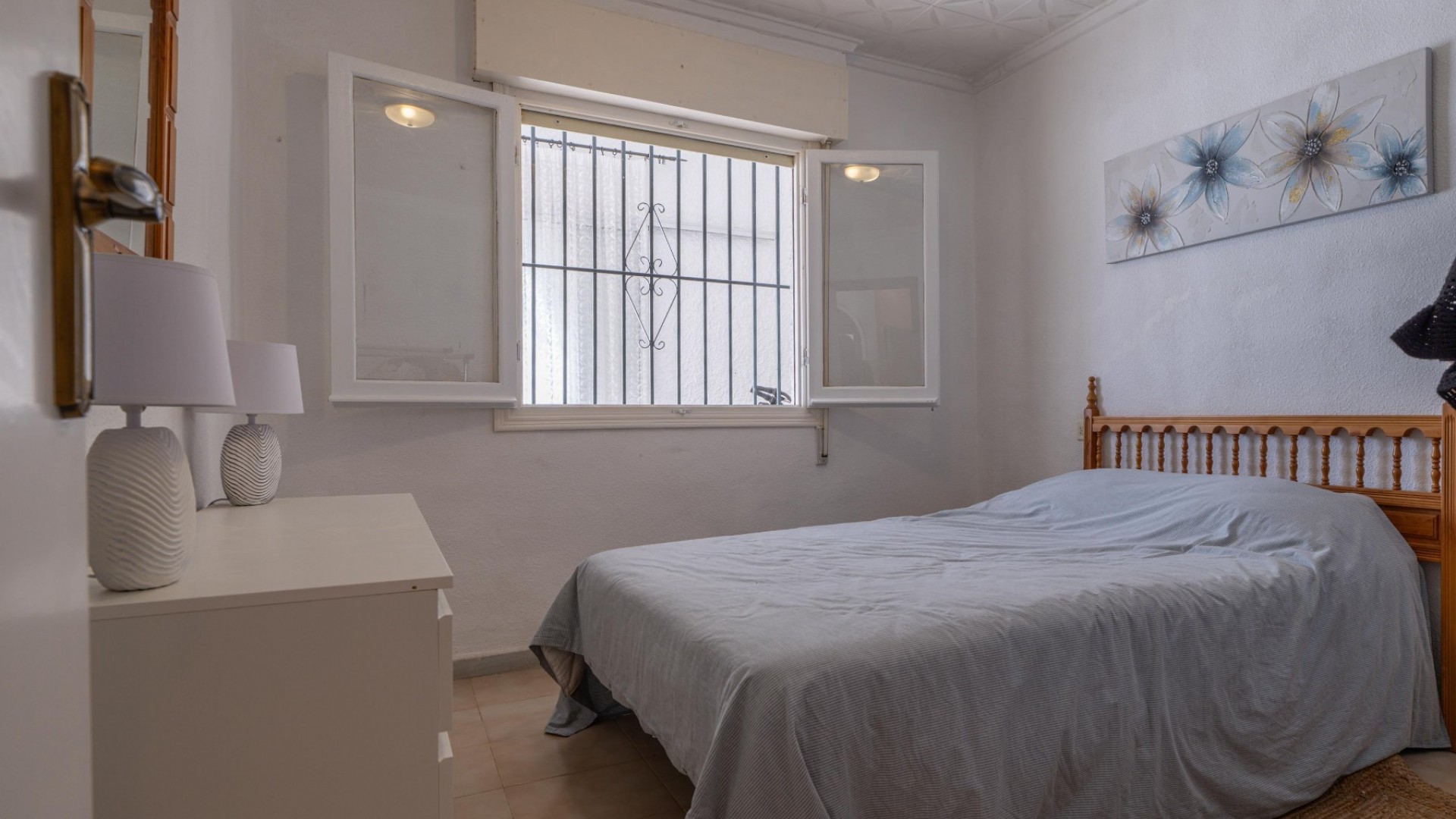 Venta - Casa de pueblo -
Torrevieja - El Chaparal