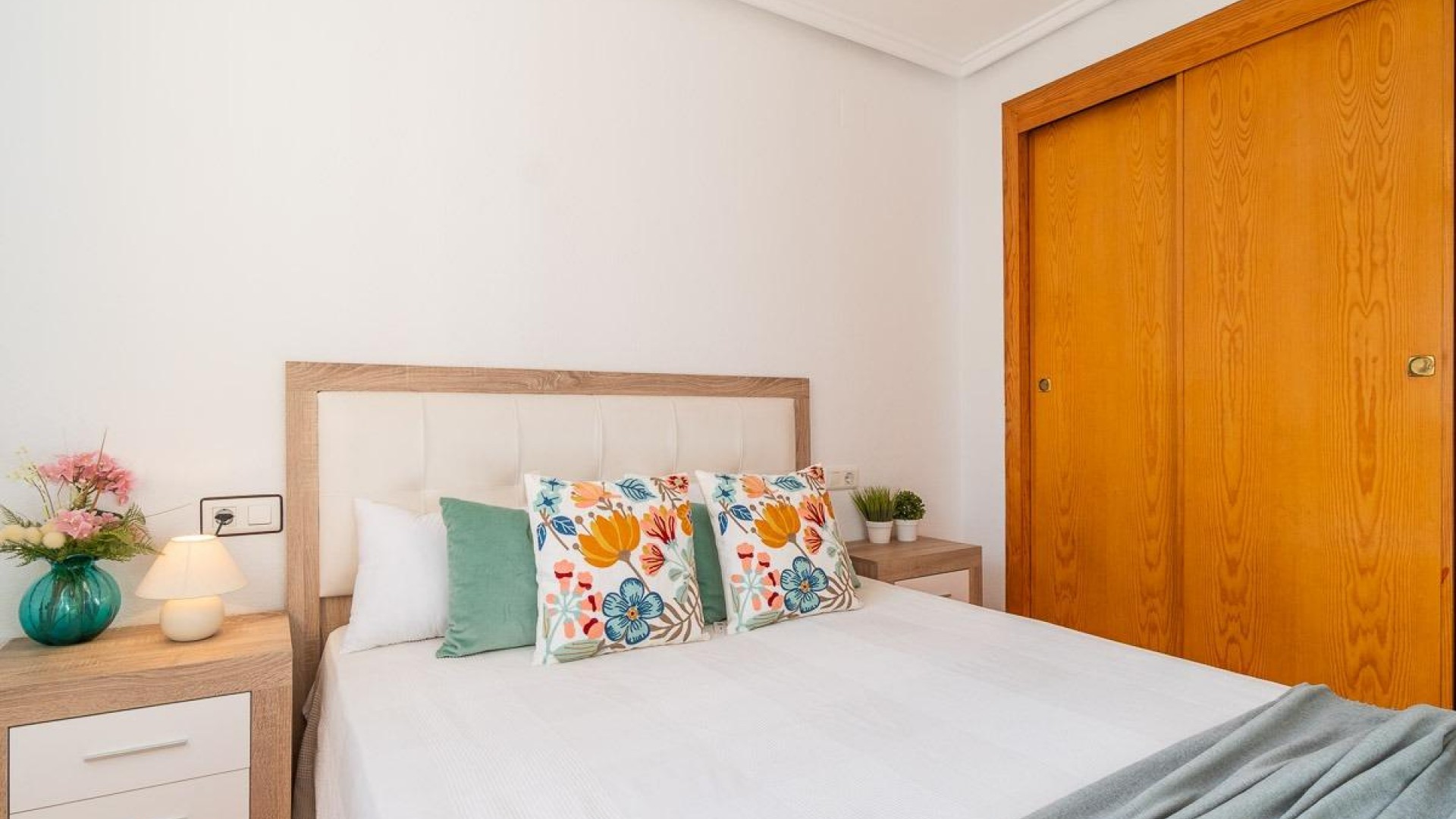 Venta - Casa de pueblo -
Torrevieja - El limonar