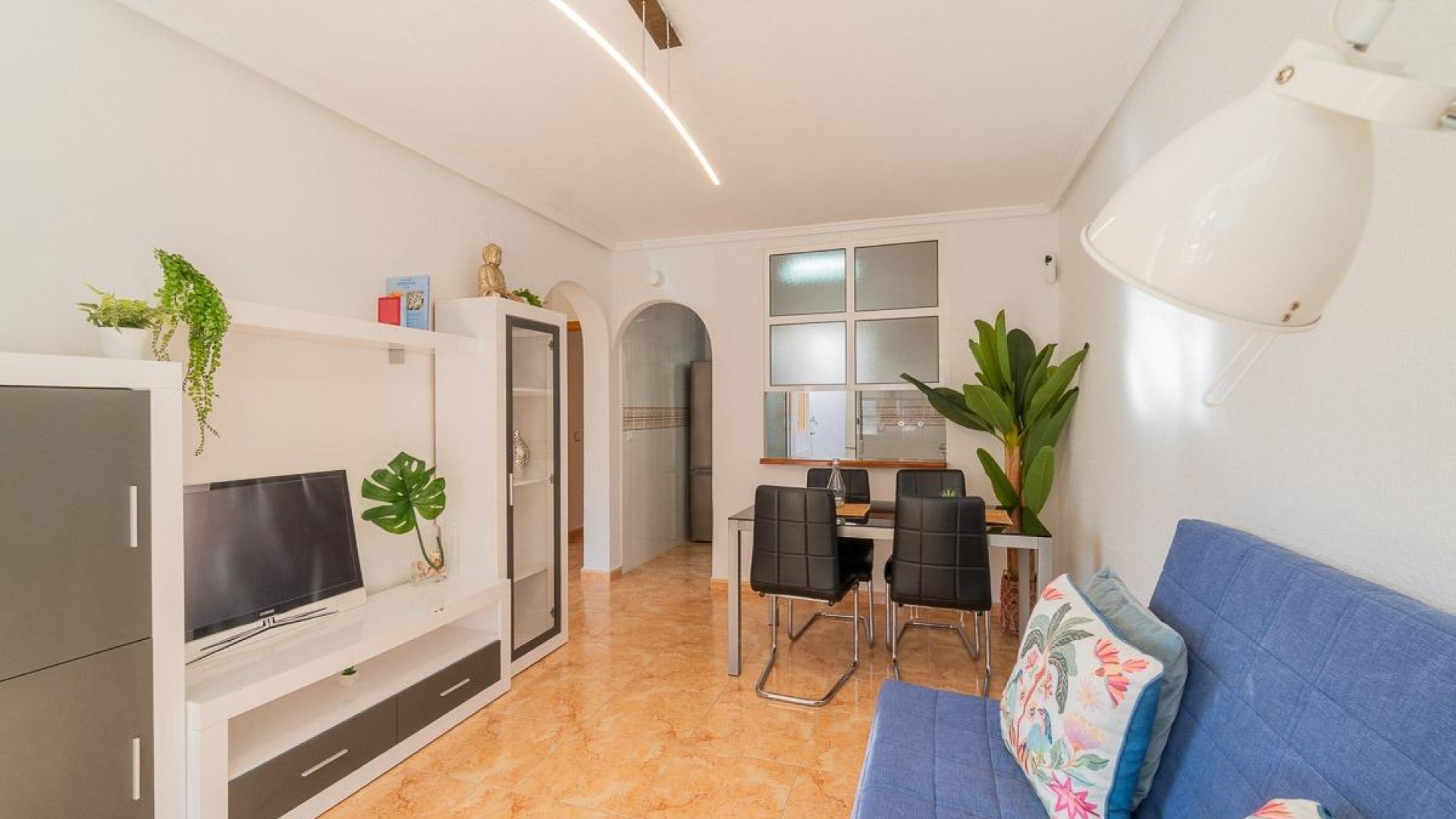 Venta - Casa de pueblo -
Torrevieja - El limonar