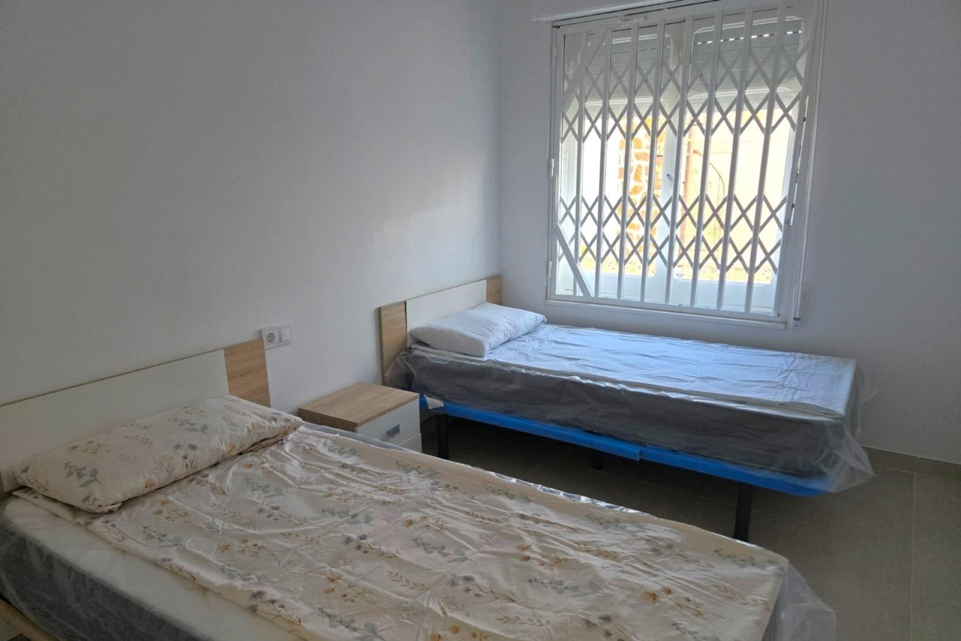 Venta - Casa de pueblo -
Torrevieja - La Mata