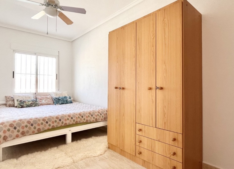 Venta - Casa de pueblo -
Torrevieja - La Siesta - El Salado -  Torreta