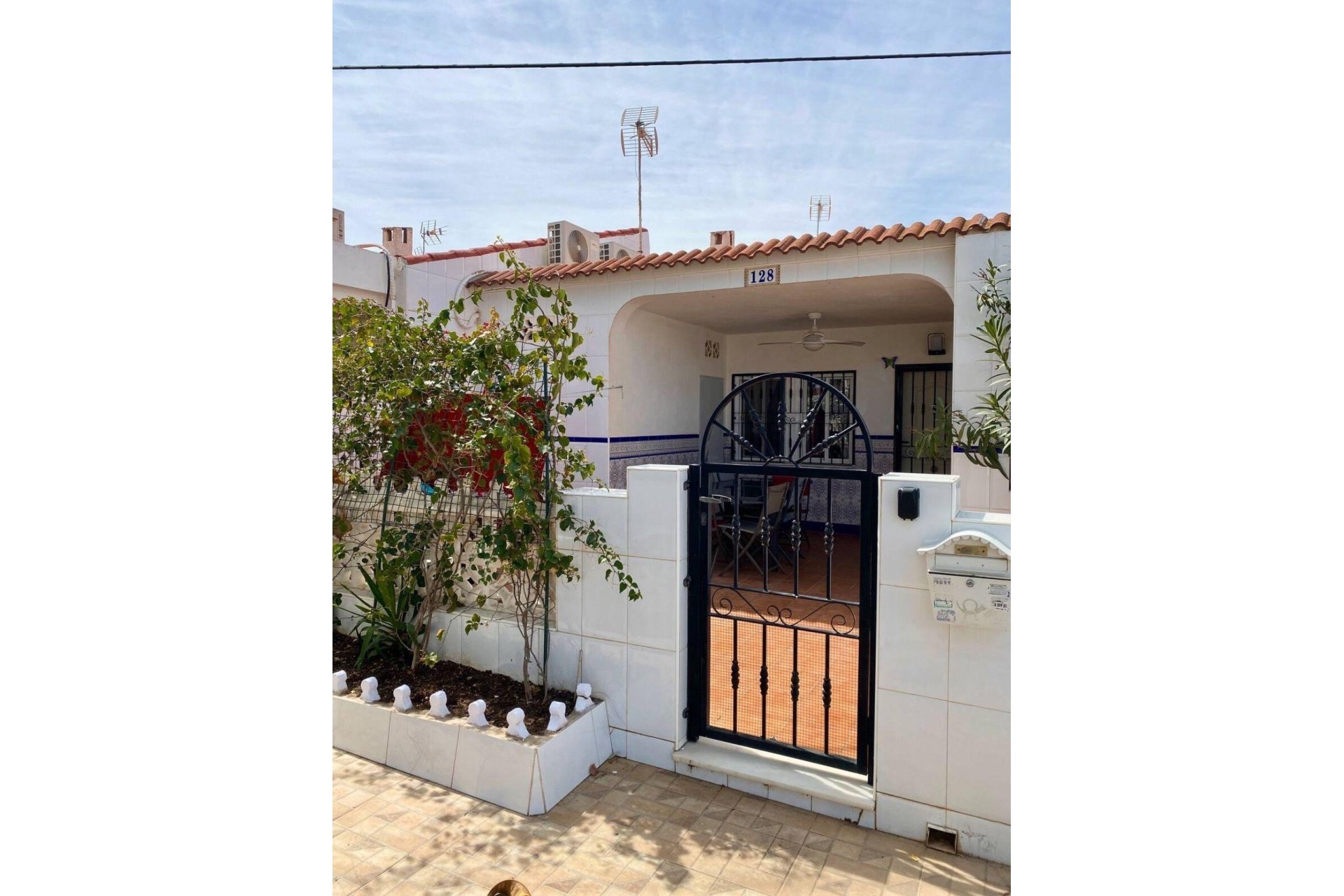 Venta - Casa de pueblo -
Torrevieja - La Siesta - El Salado - Torreta