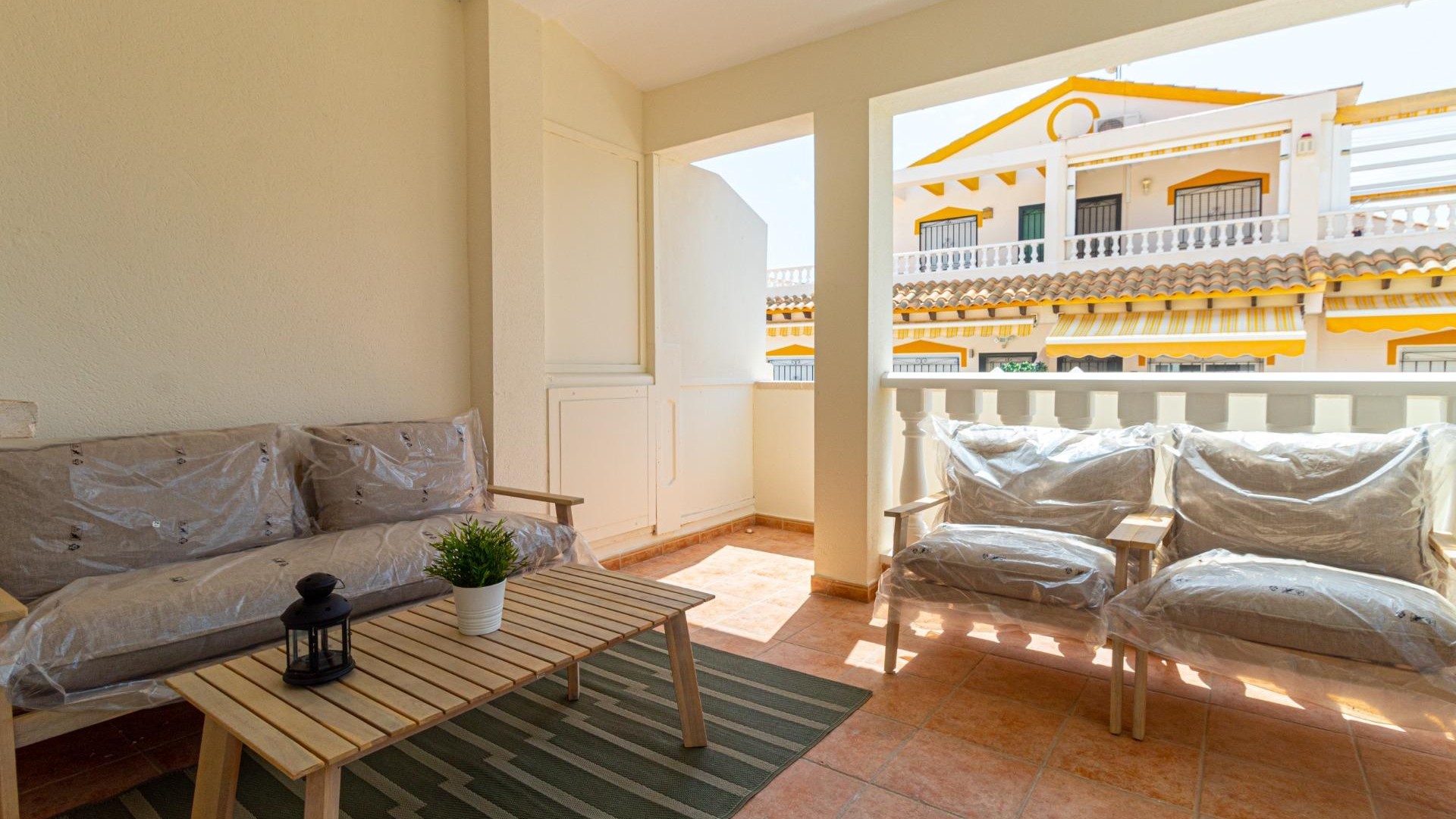 Venta - Casa de pueblo -
Torrevieja - Los altos