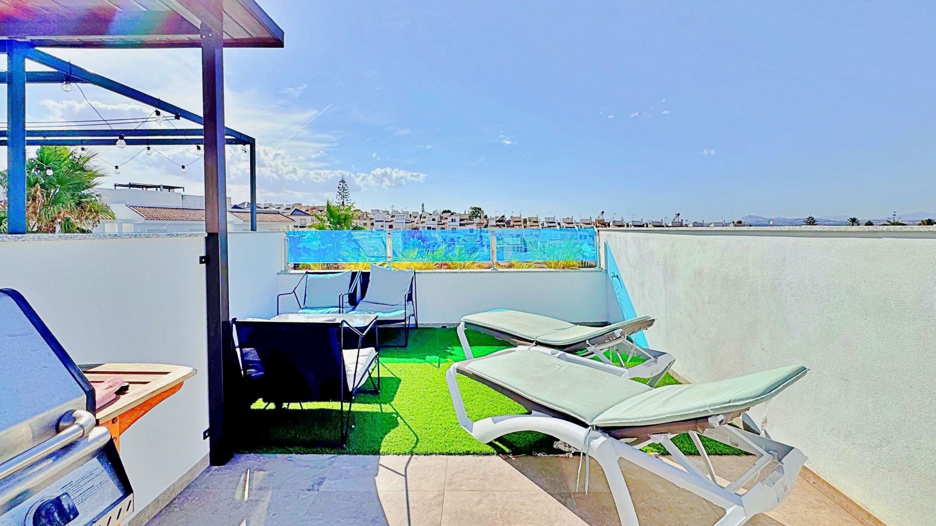 Venta - Casa de pueblo -
Torrevieja - Los Balcones