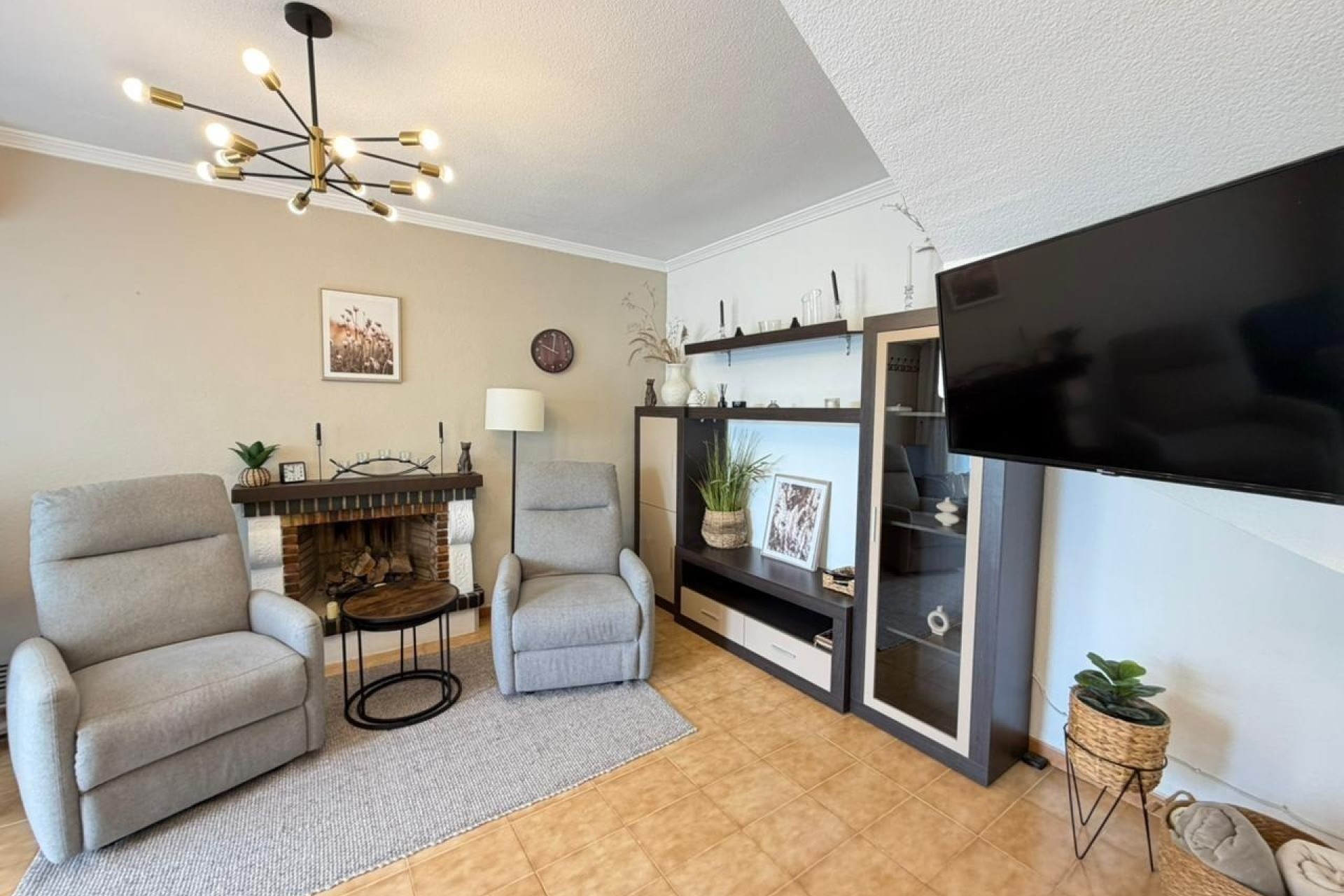 Venta - Casa de pueblo -
Torrevieja - Los Frutales