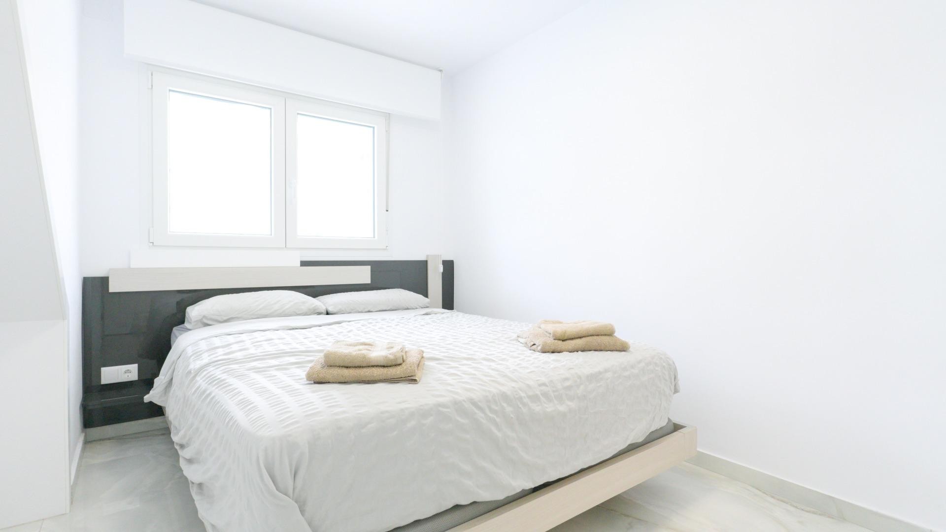 Venta - Casa de pueblo -
Torrevieja - Punta prima