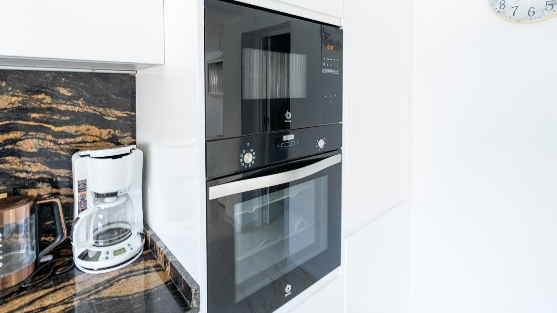 Venta - Casa de pueblo -
Torrevieja - Punta prima