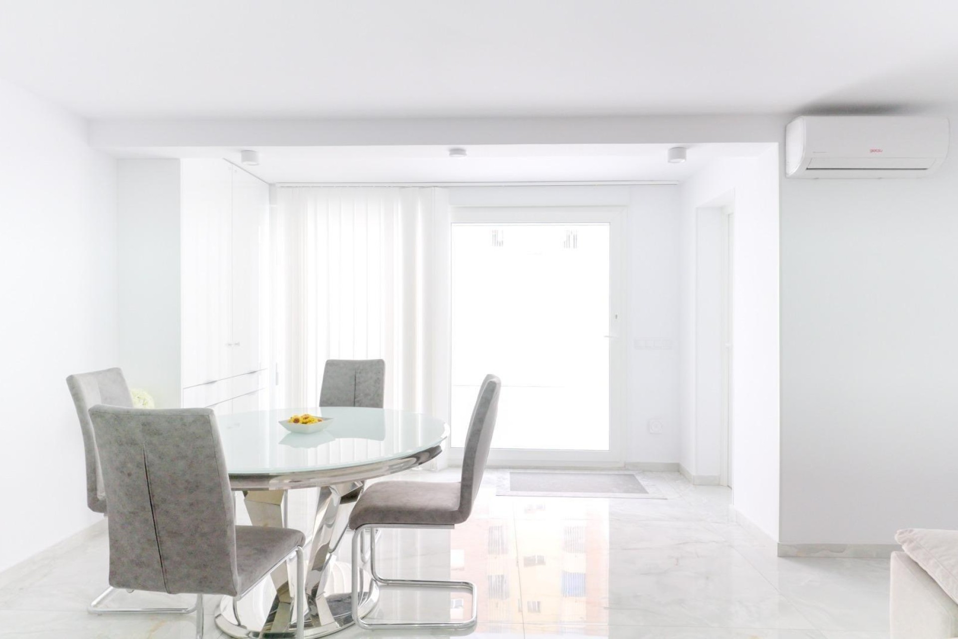 Venta - Casa de pueblo -
Torrevieja - Punta Prima