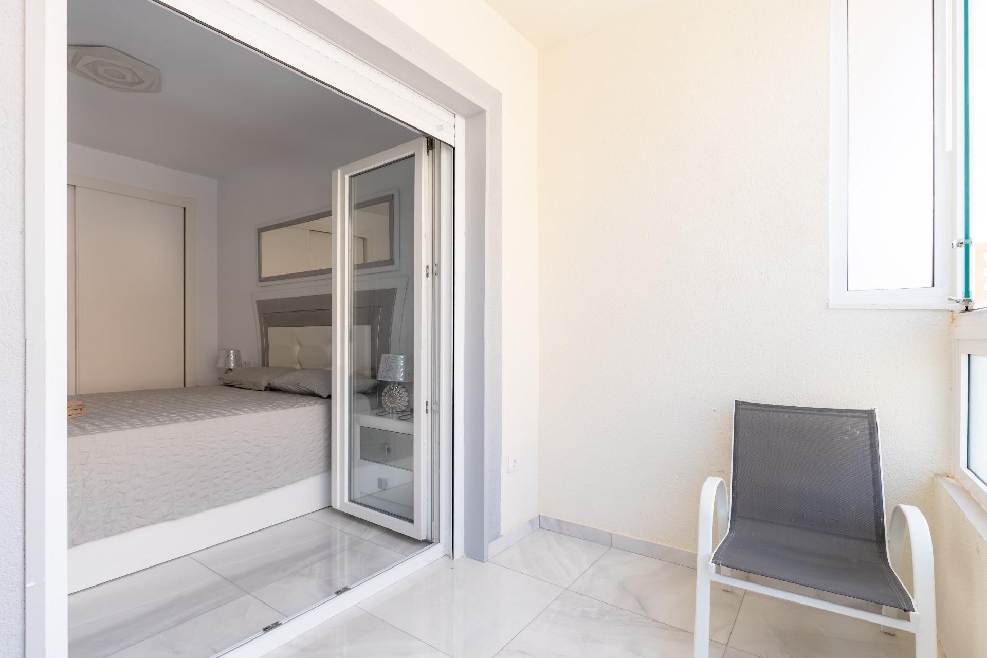 Venta - Casa de pueblo -
Torrevieja - Punta Prima