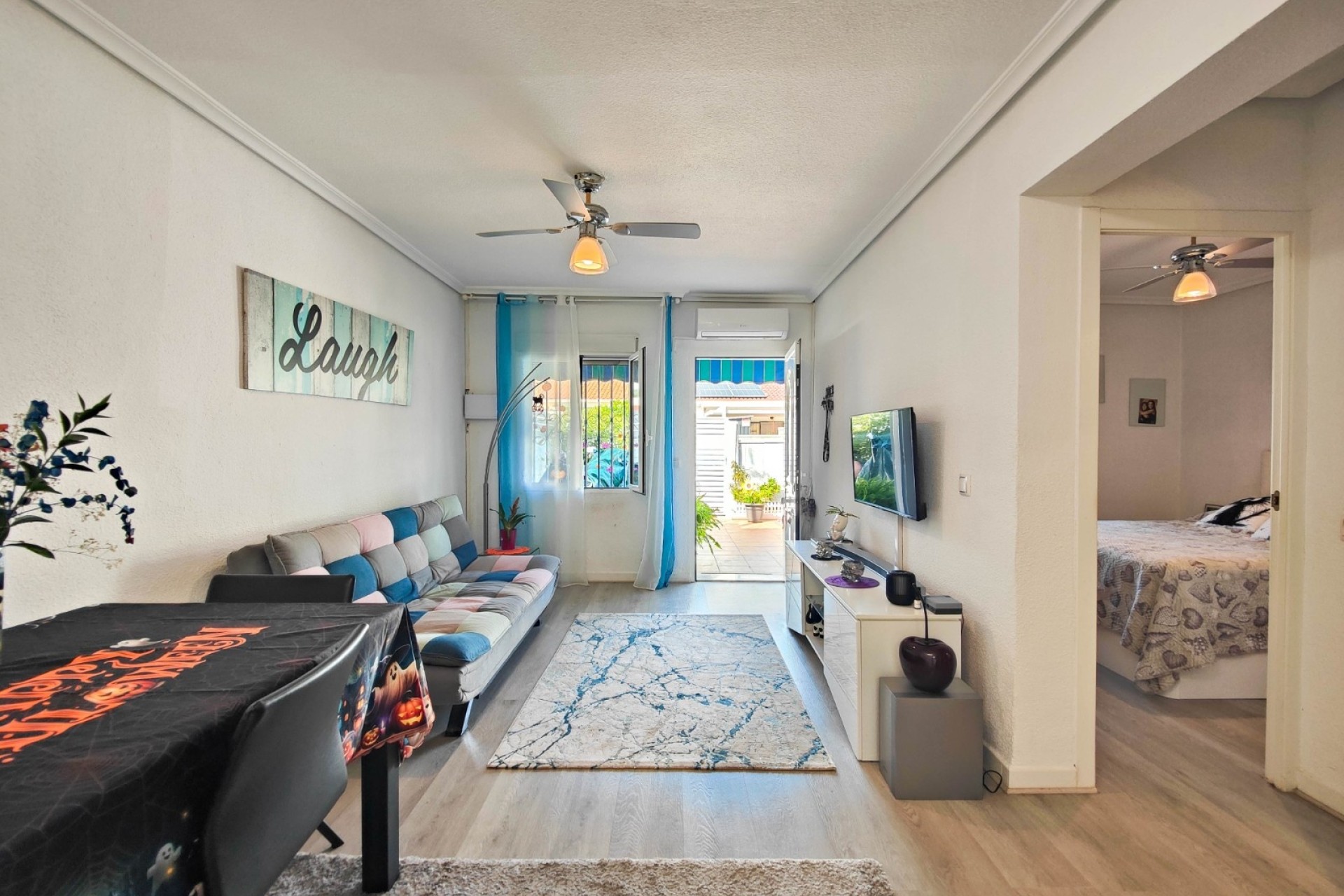 Venta - Casa de pueblo -
Torrevieja - Torreta - Salado