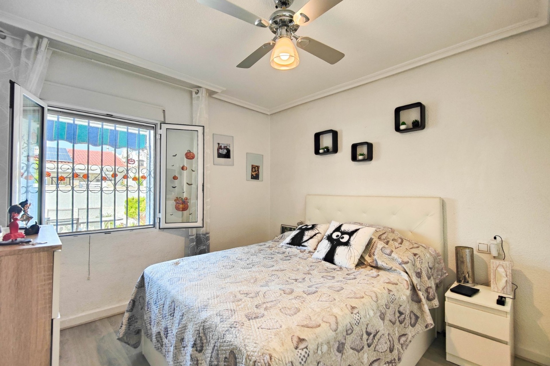 Venta - Casa de pueblo -
Torrevieja - Torreta - Salado